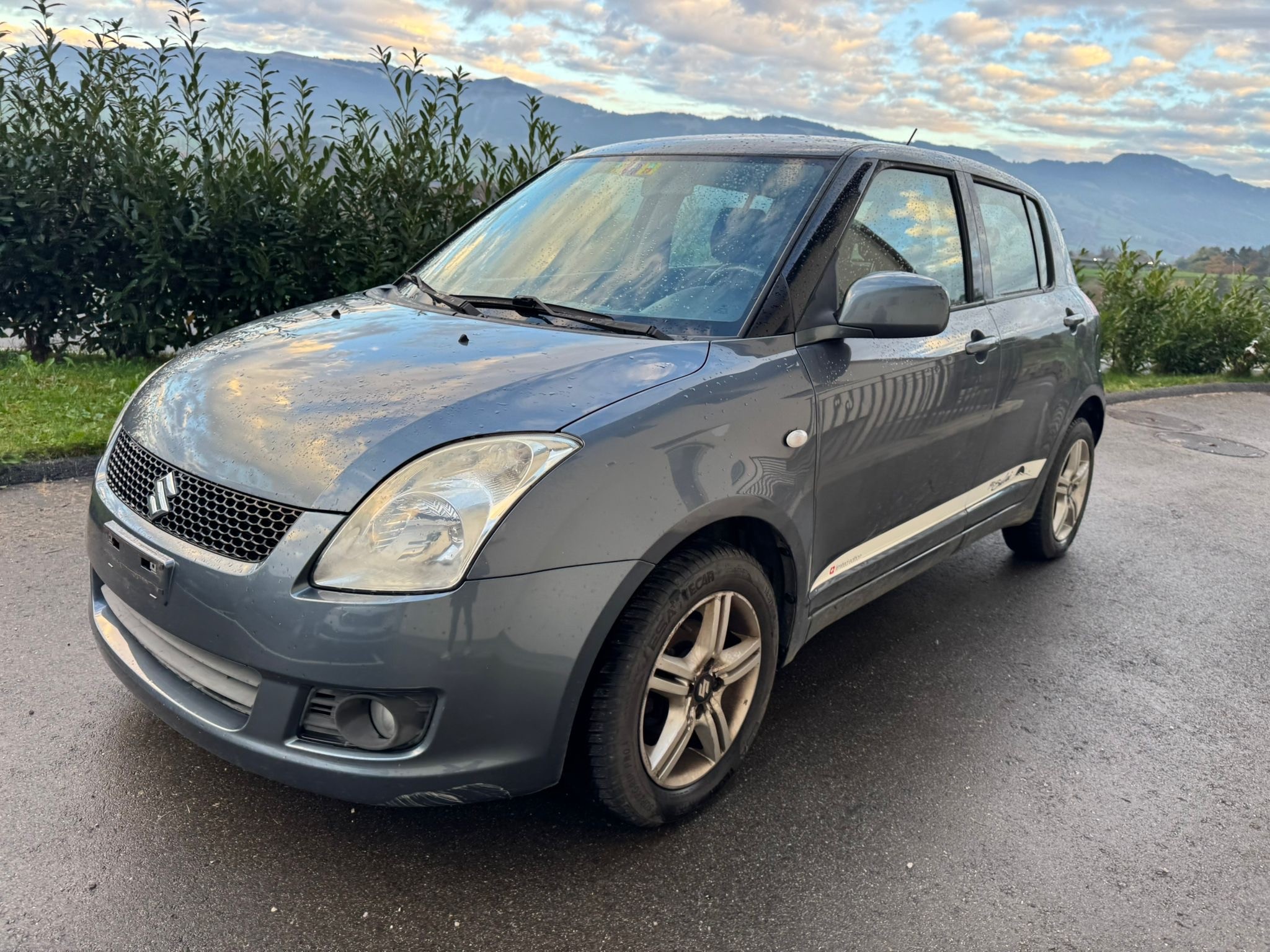 SUZUKI Swift 1.3i 16V GL 4x4