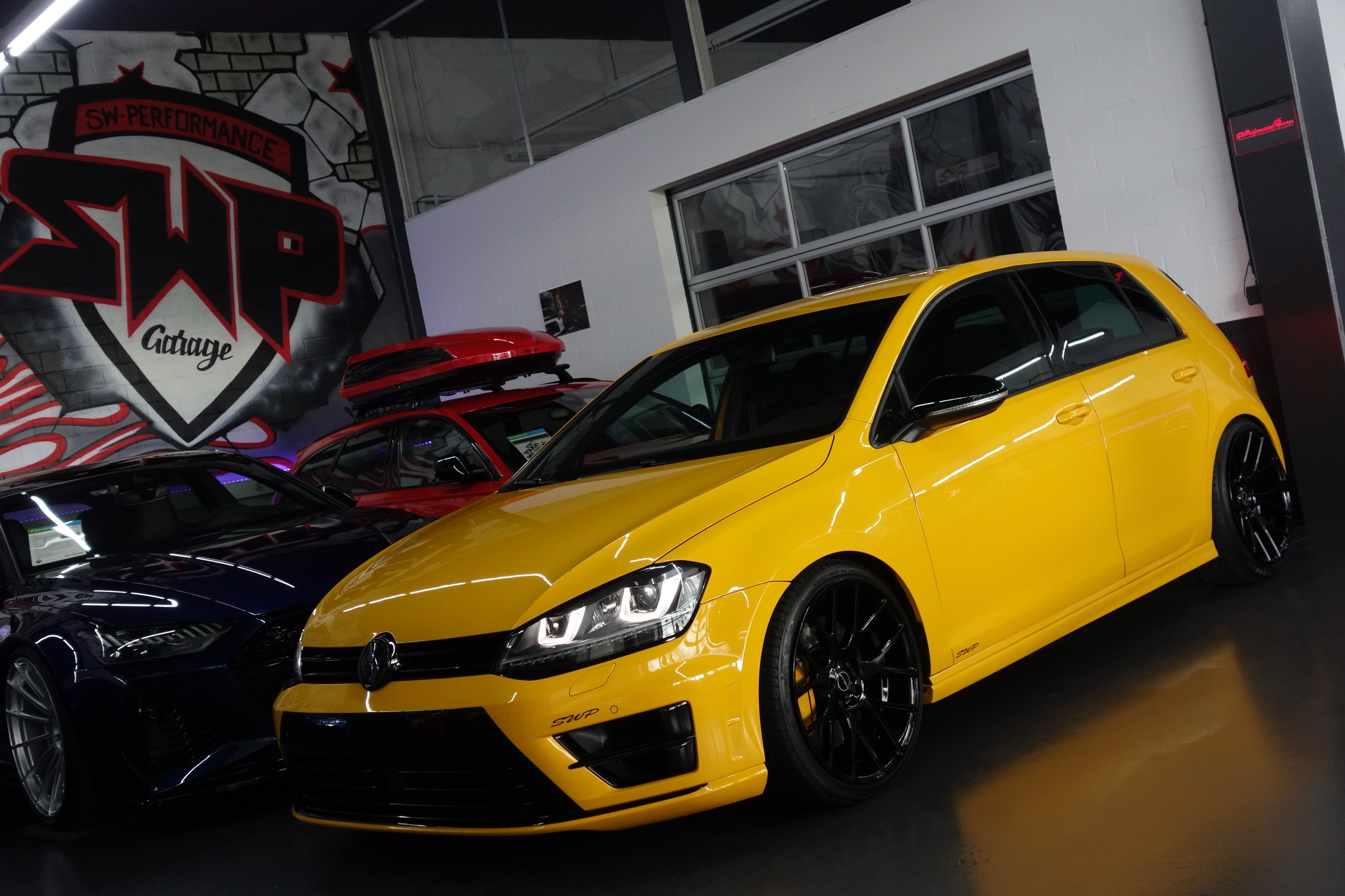 VW GOLF 2.0 TSI R 4MOTION DSG YELLOW UNIKAT CH-FZ