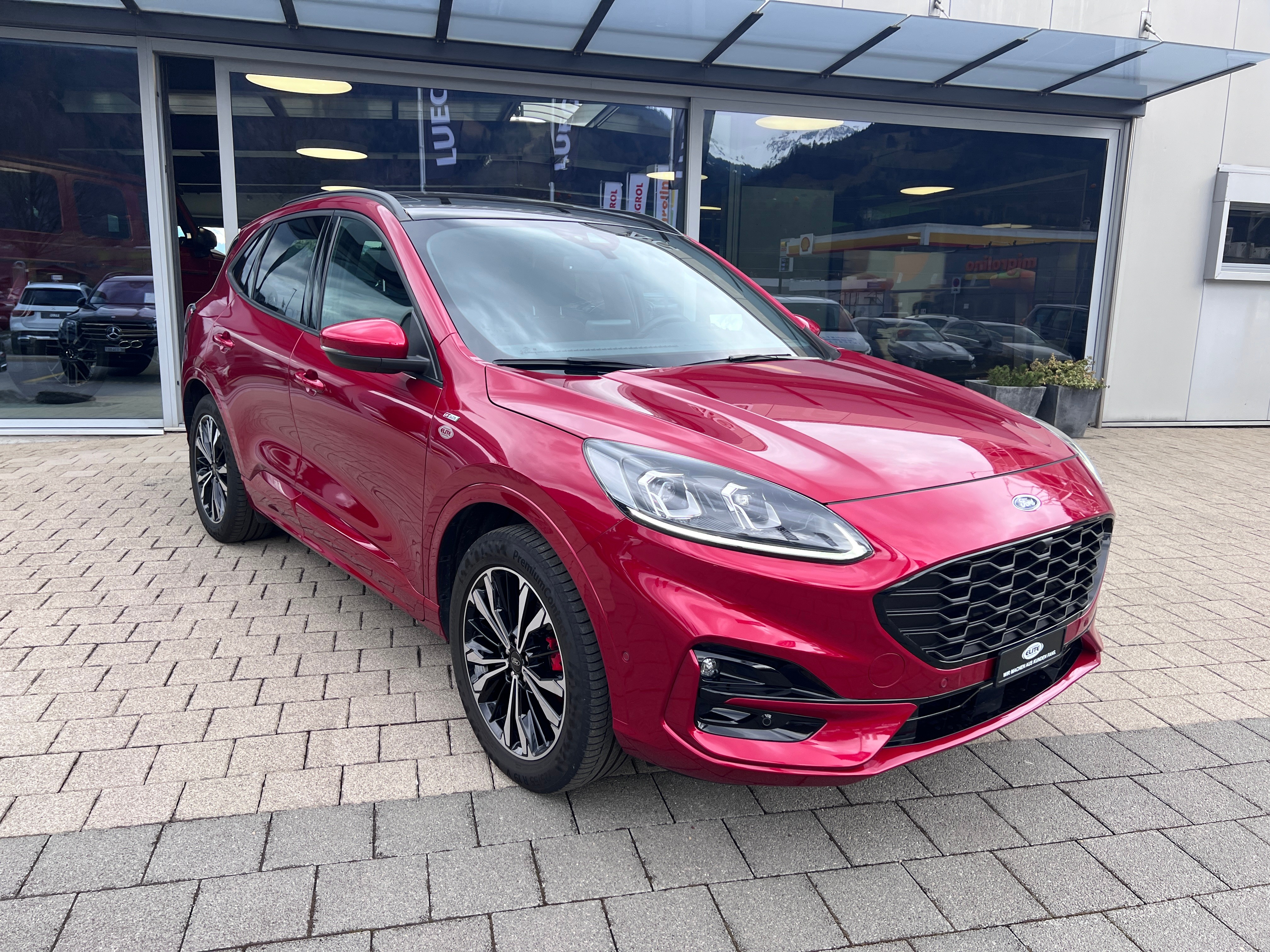 FORD Kuga 2.5 FHEV ST-Line X 4WD