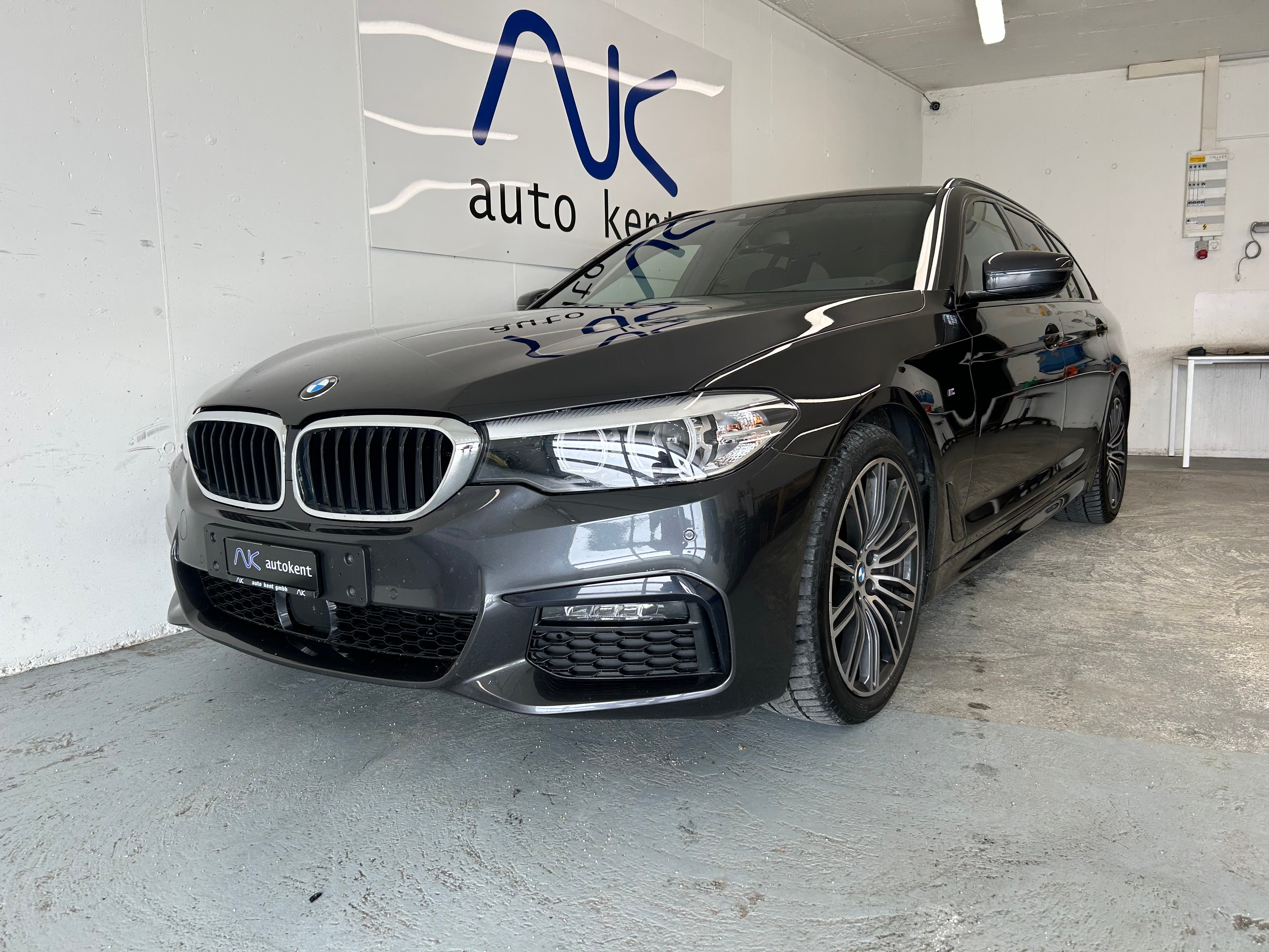 BMW 530d xDrive M Sportpaket Touring Steptronic