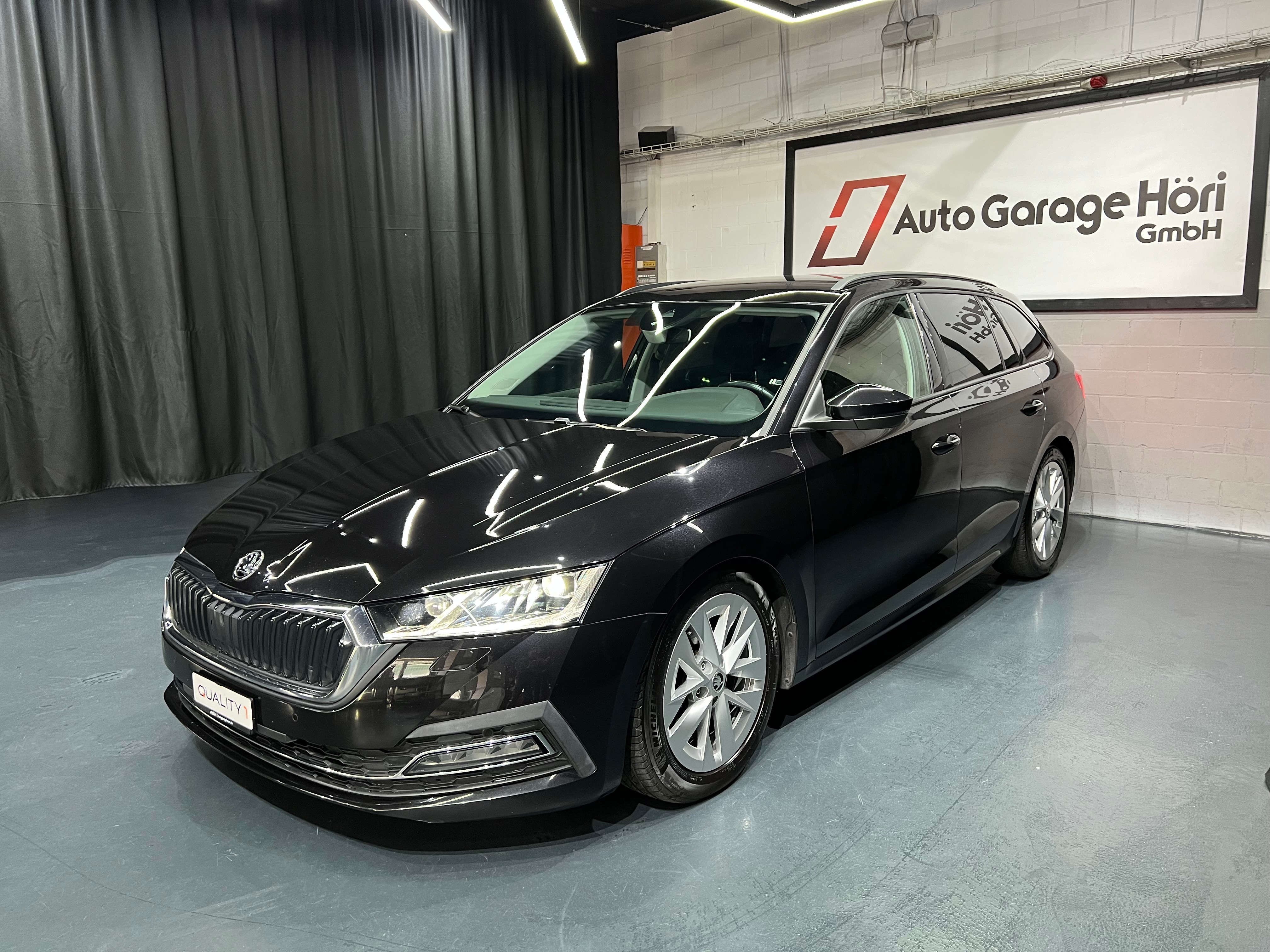 SKODA Octavia Combi 2.0 TDI DSG Style