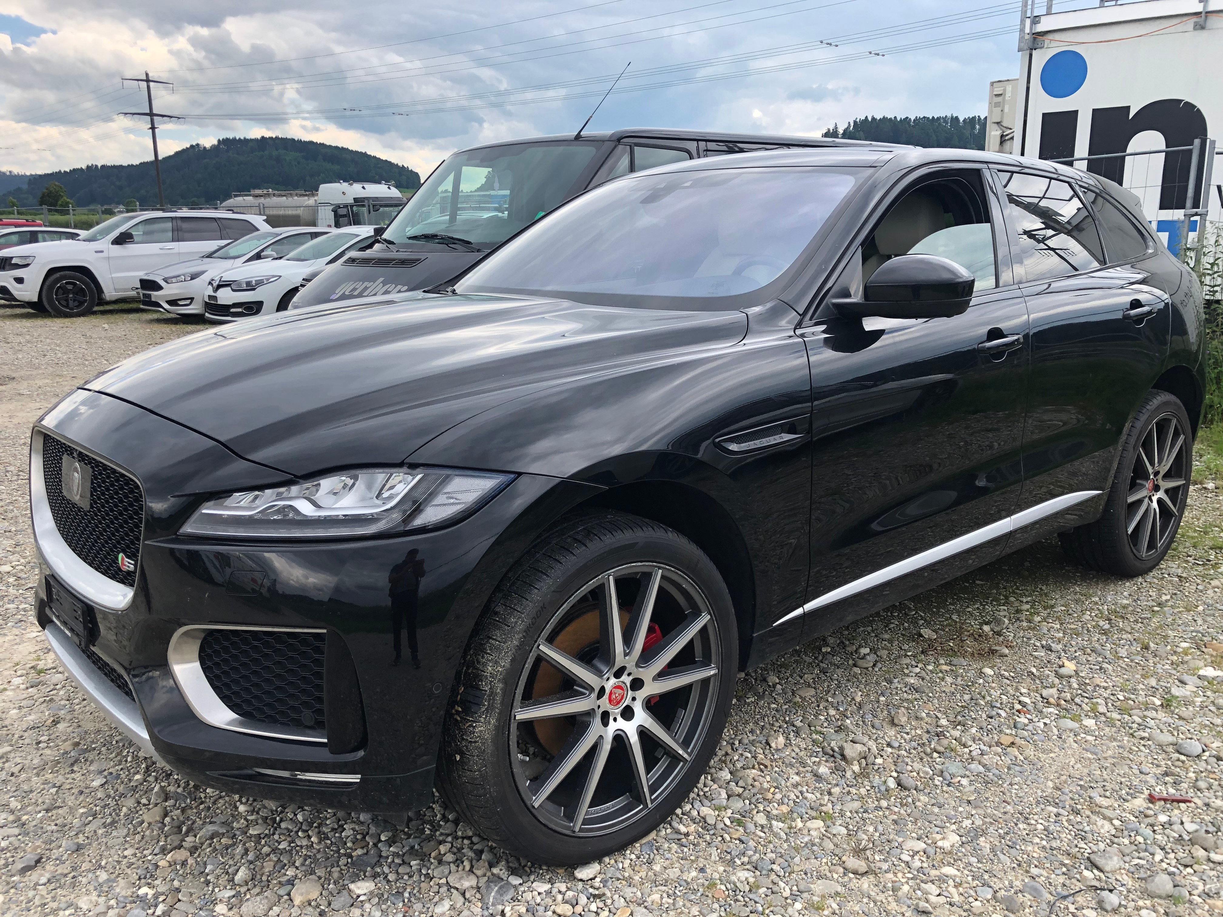 JAGUAR F-Pace 3.0 V6 S AWD Automatik