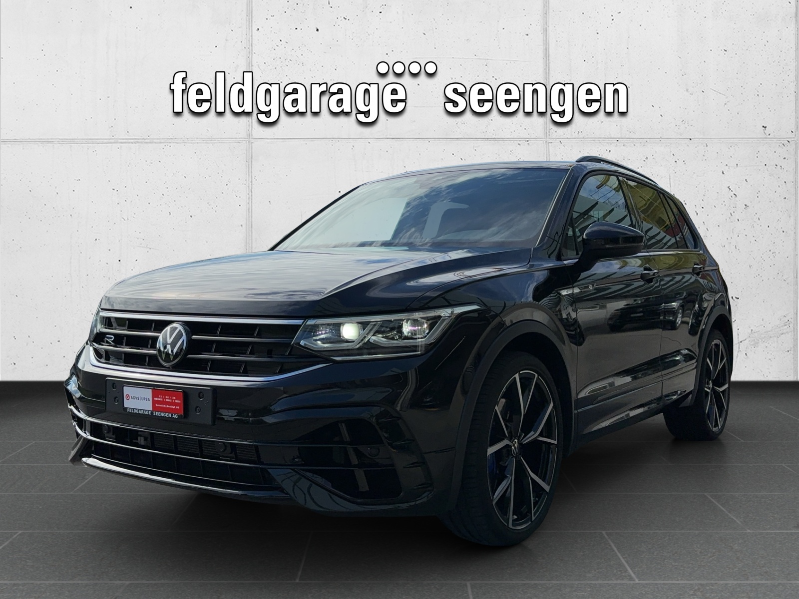 VW Tiguan 2.0TSI R 4Motion DSG mit AHK & Panorama-Glasdach