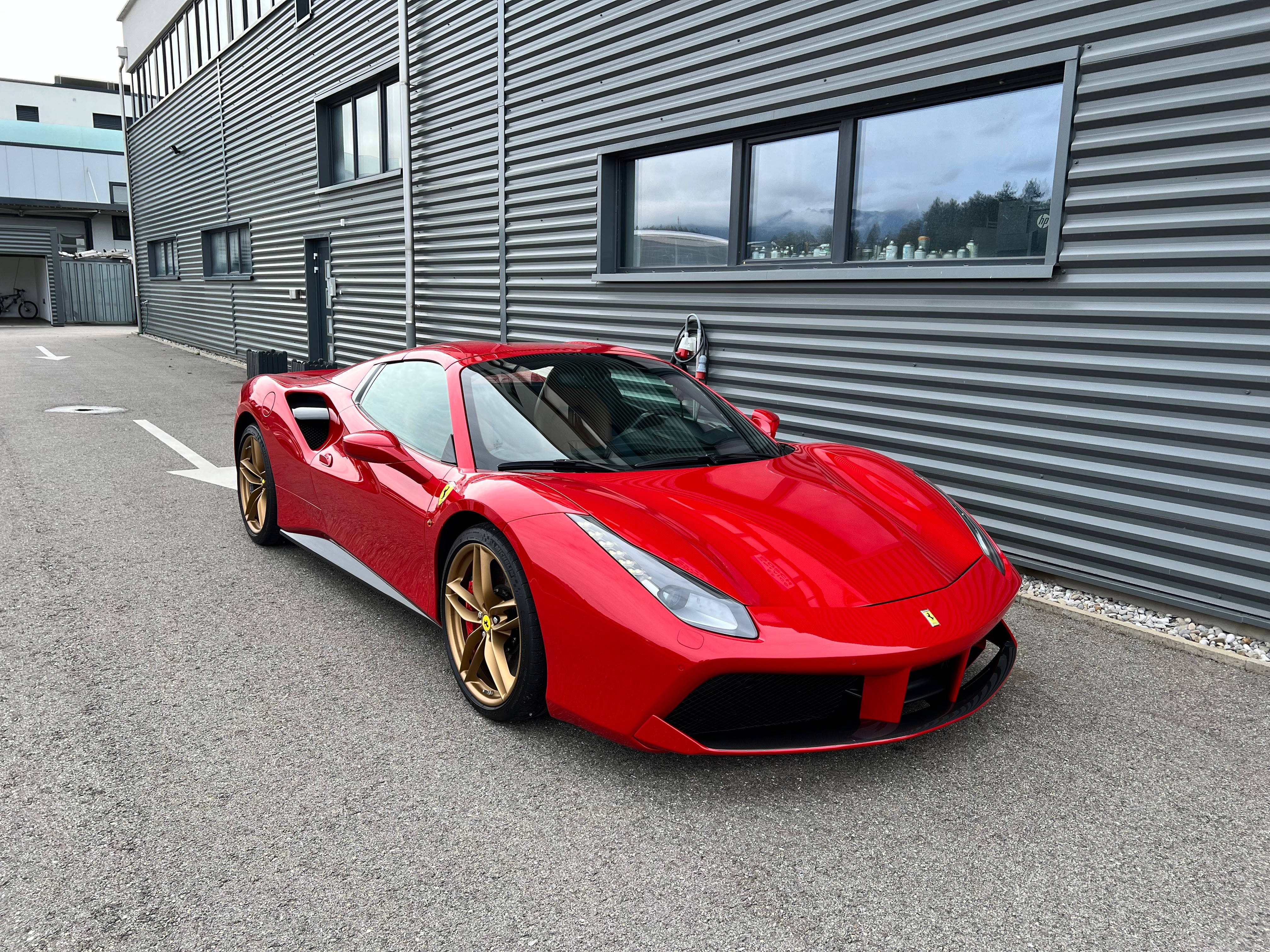 FERRARI 488 Spider 3.9 V8