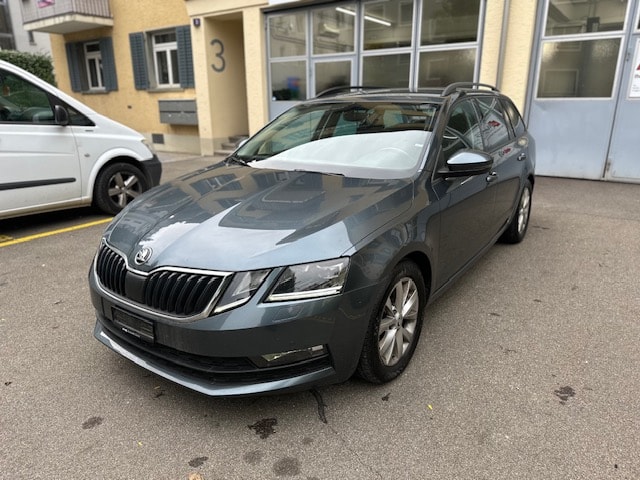 SKODA Octavia Combi 1.8 TSI Clever DSG