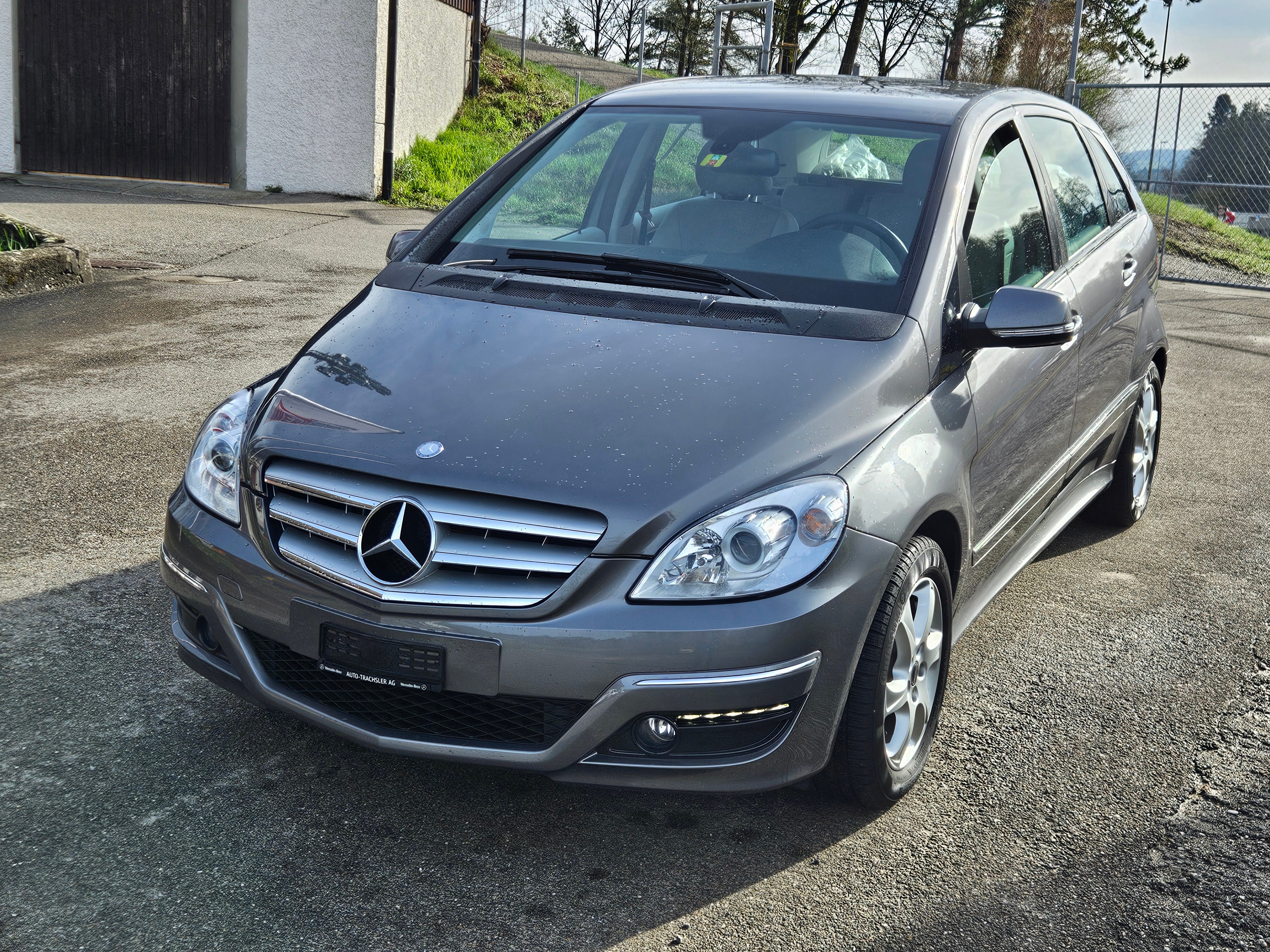 MERCEDES-BENZ B 200 Autotronic