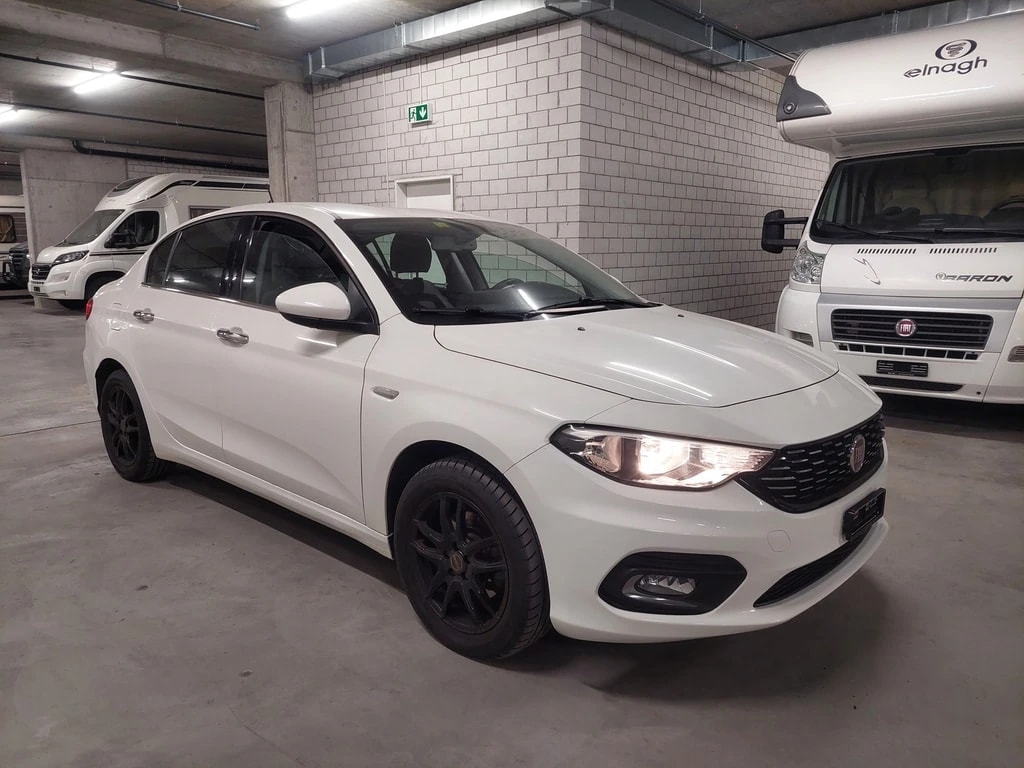 FIAT Tipo 1.6 MJ Opening Edition +