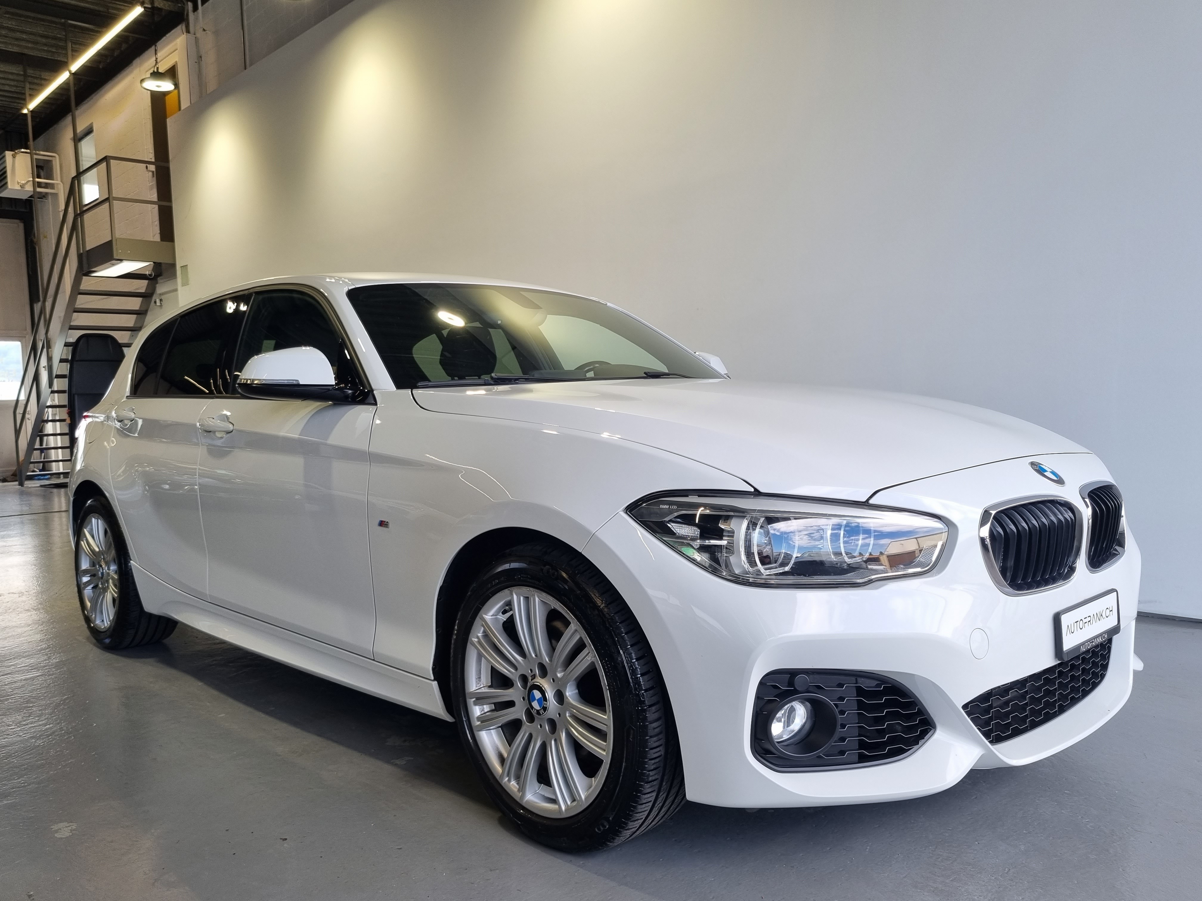 BMW 120i