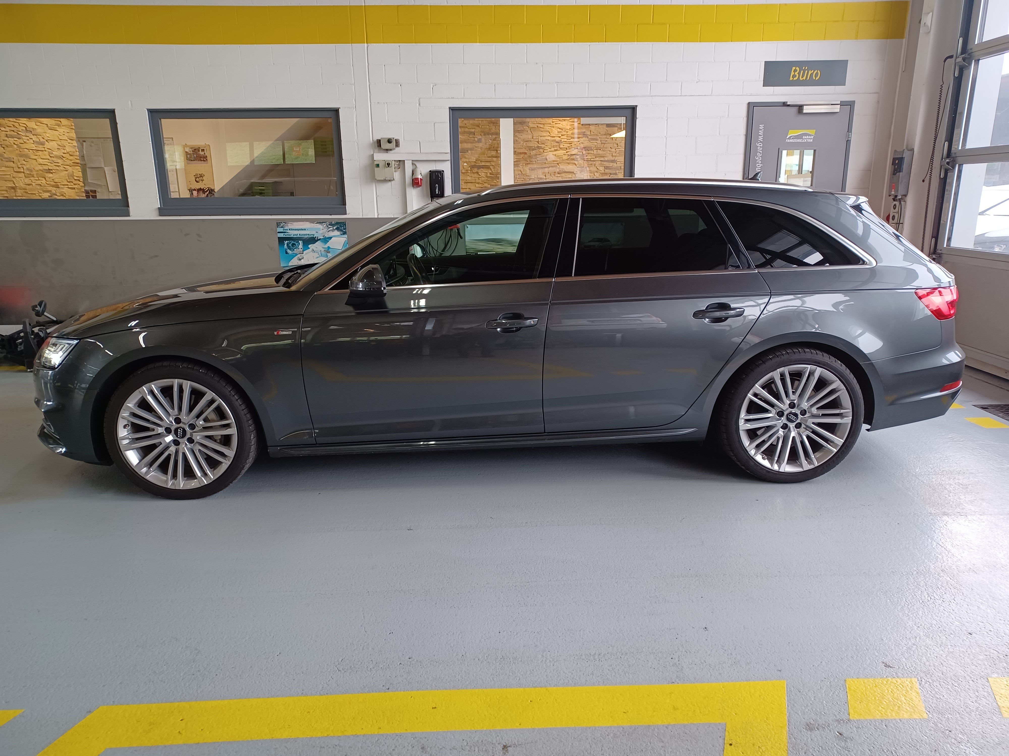 AUDI A4 Avant 2.0 TFSI 252 Sport quattro S-tronic