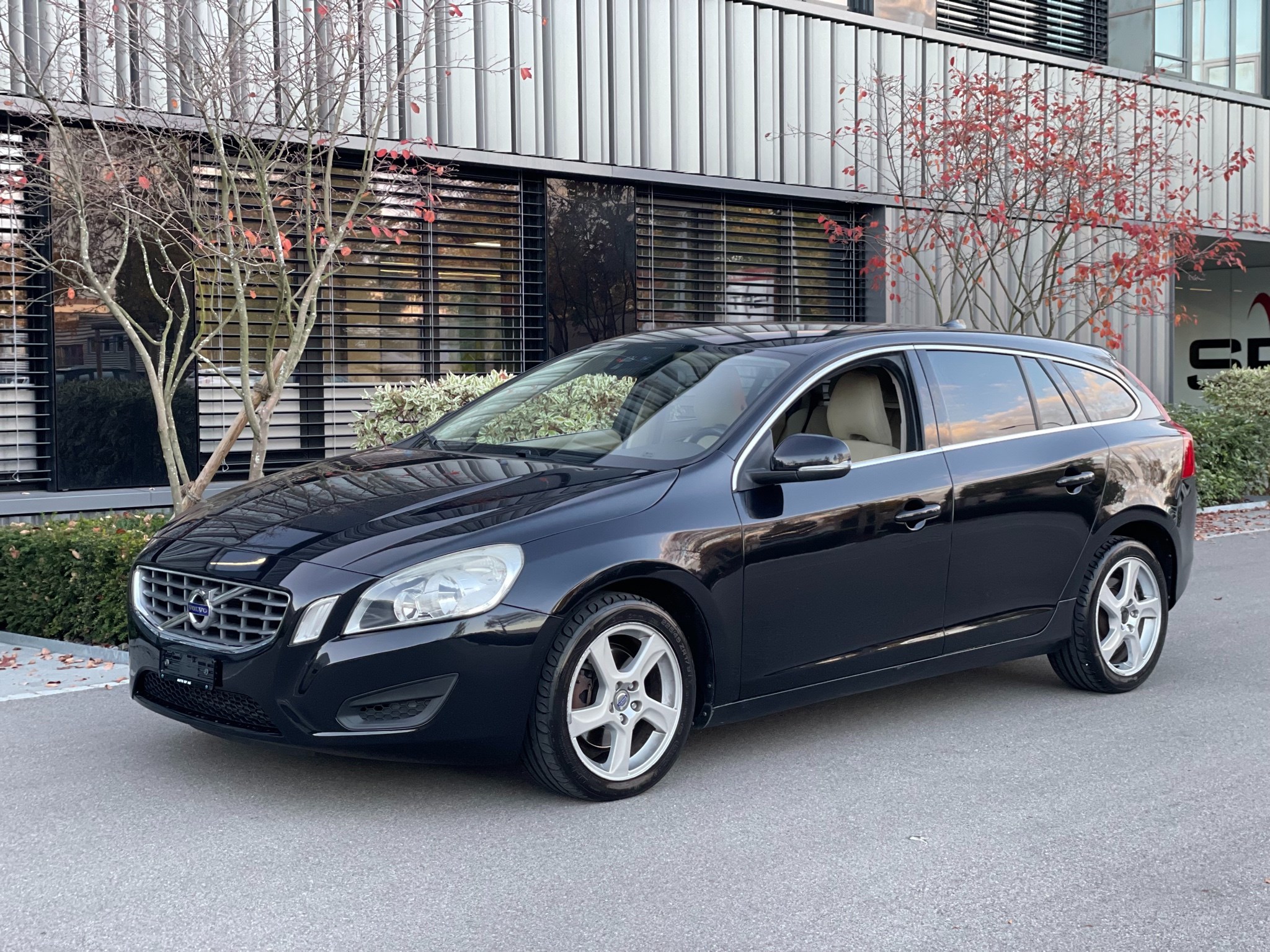 VOLVO V60 D3 Momentum Geartronic