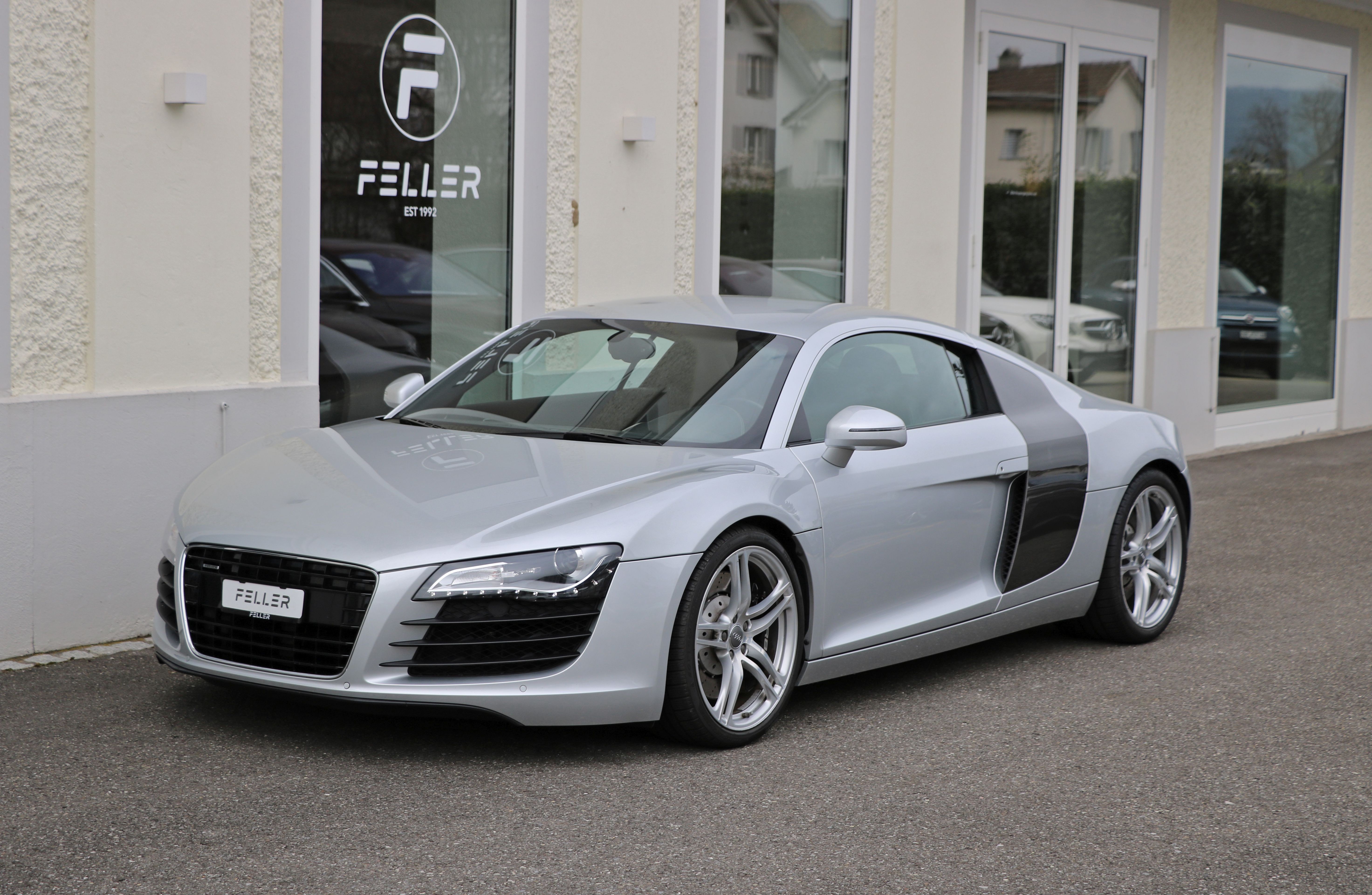 AUDI R8 Coupé 4.2