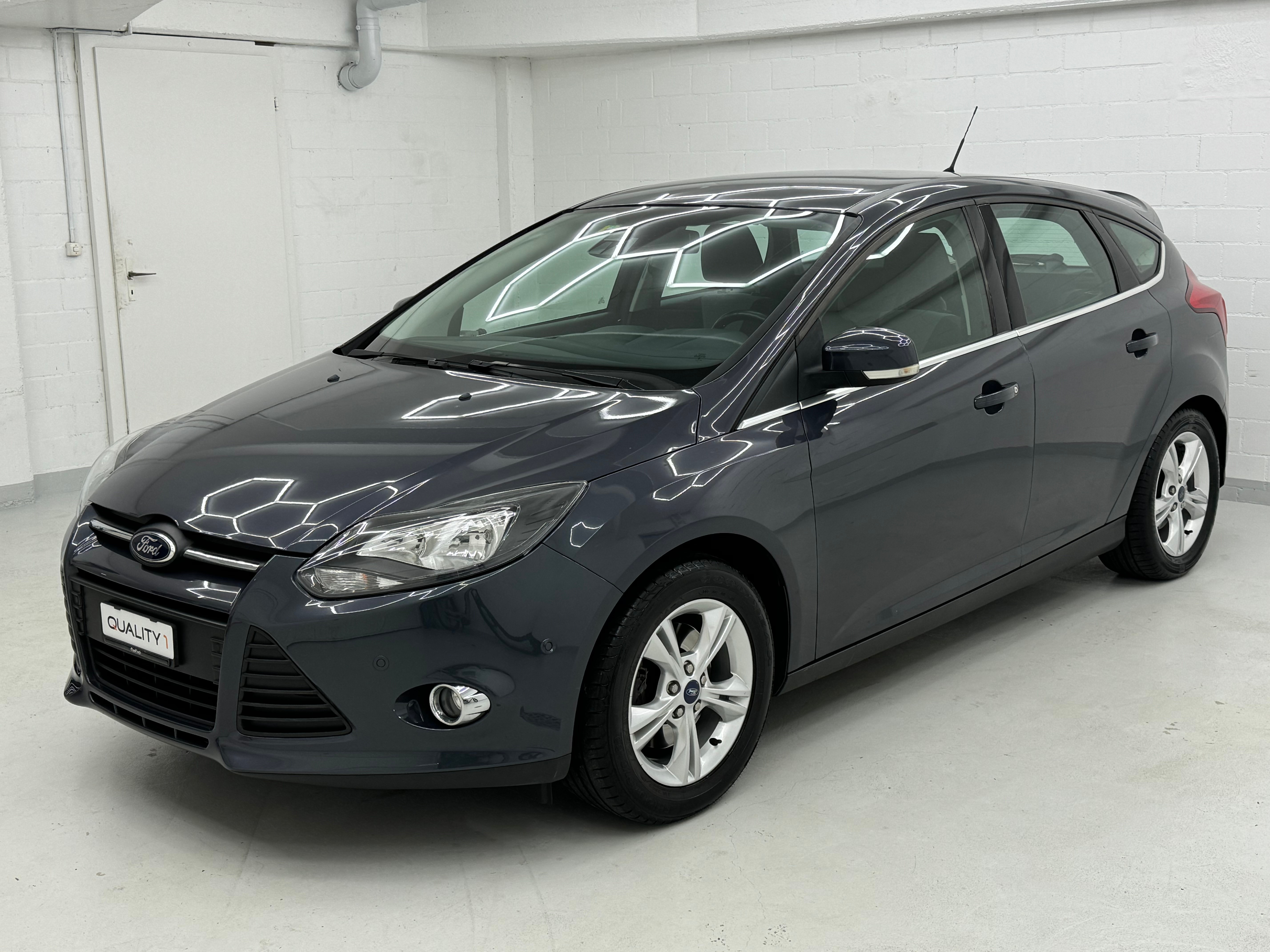 FORD Focus 1.6i VCT Titanium