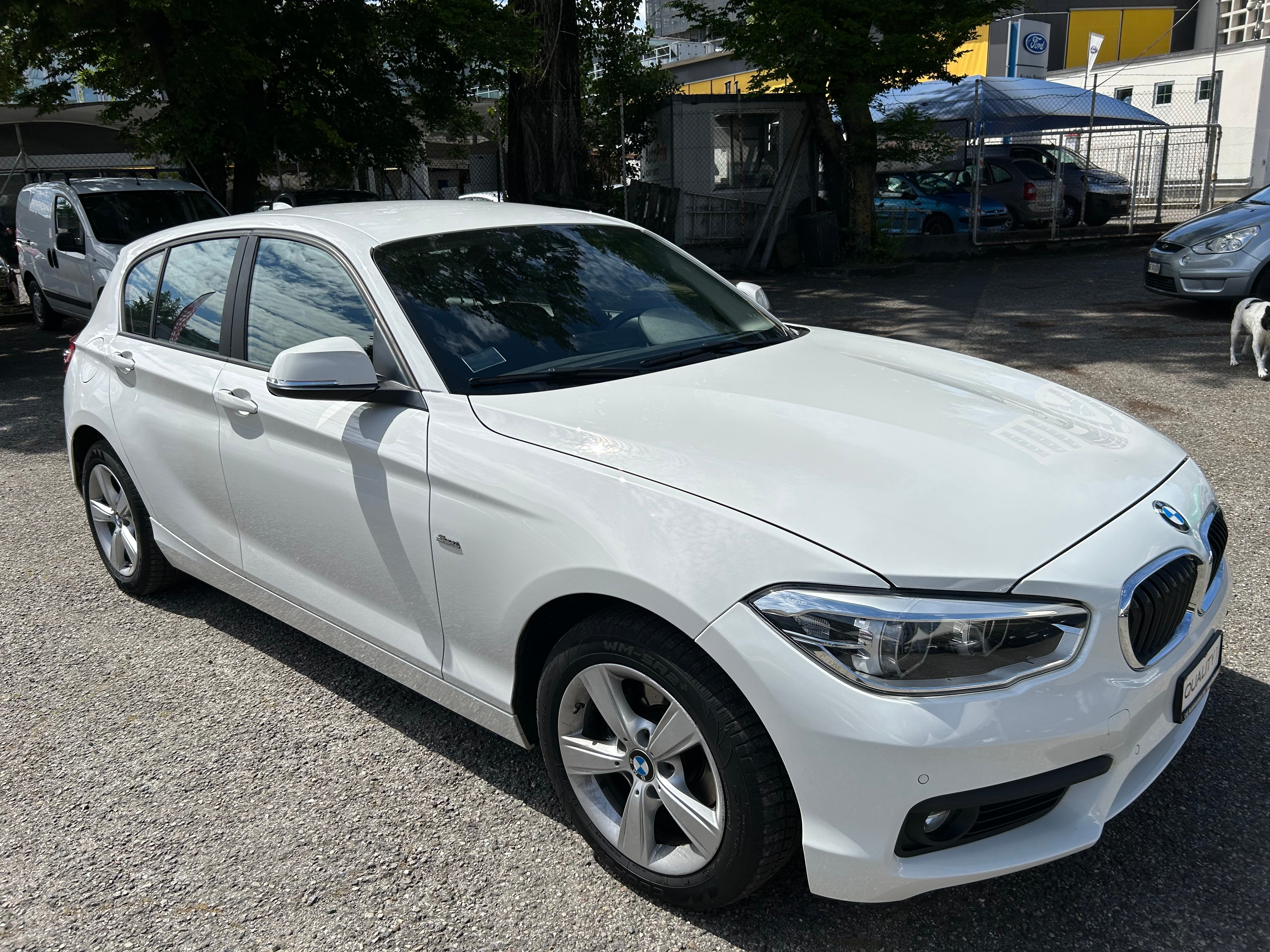 BMW 118i Sport Line Steptronic