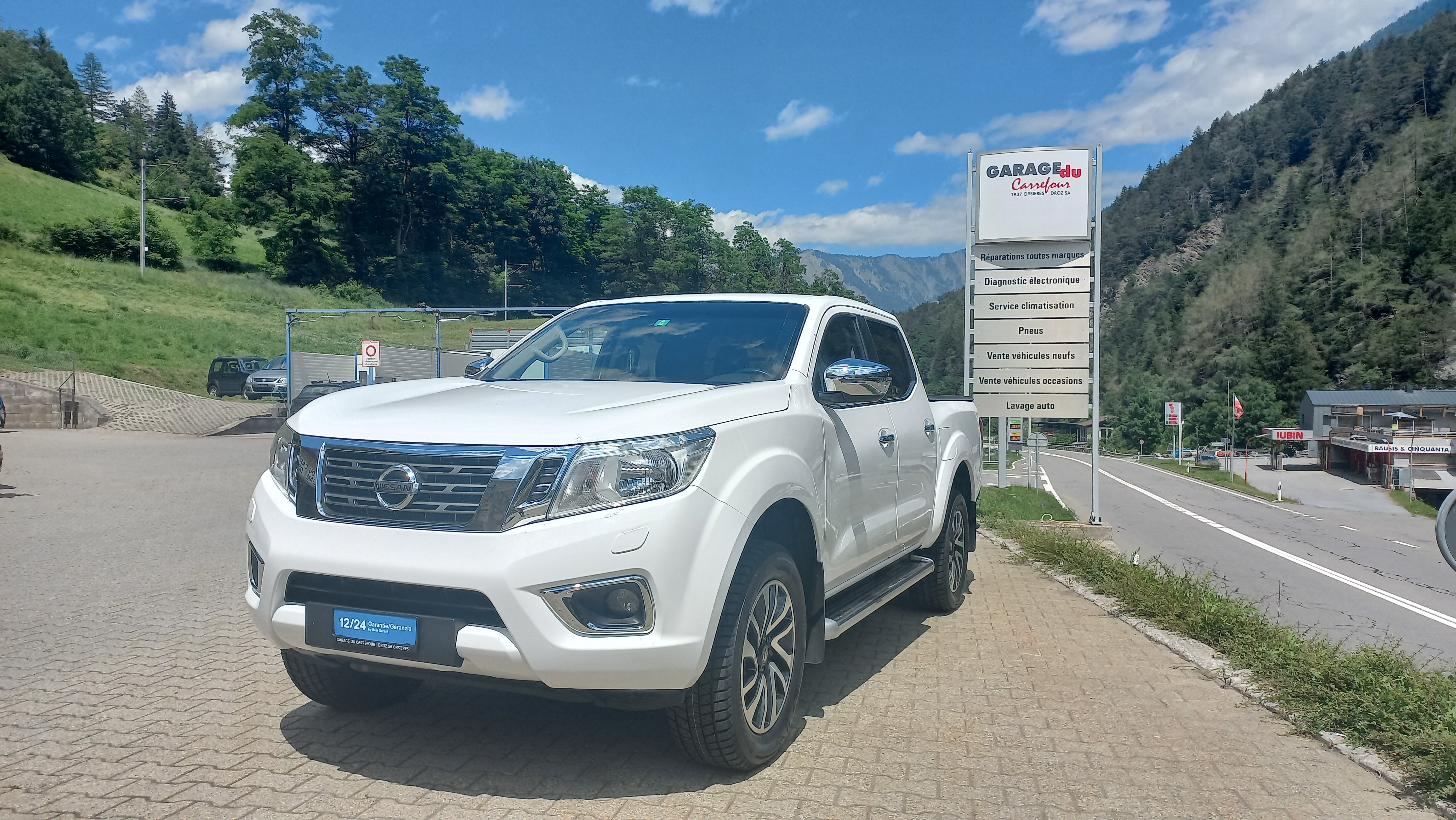 NISSAN Navara Double Cab Tekna 2.3 dCi 4WD Automatic