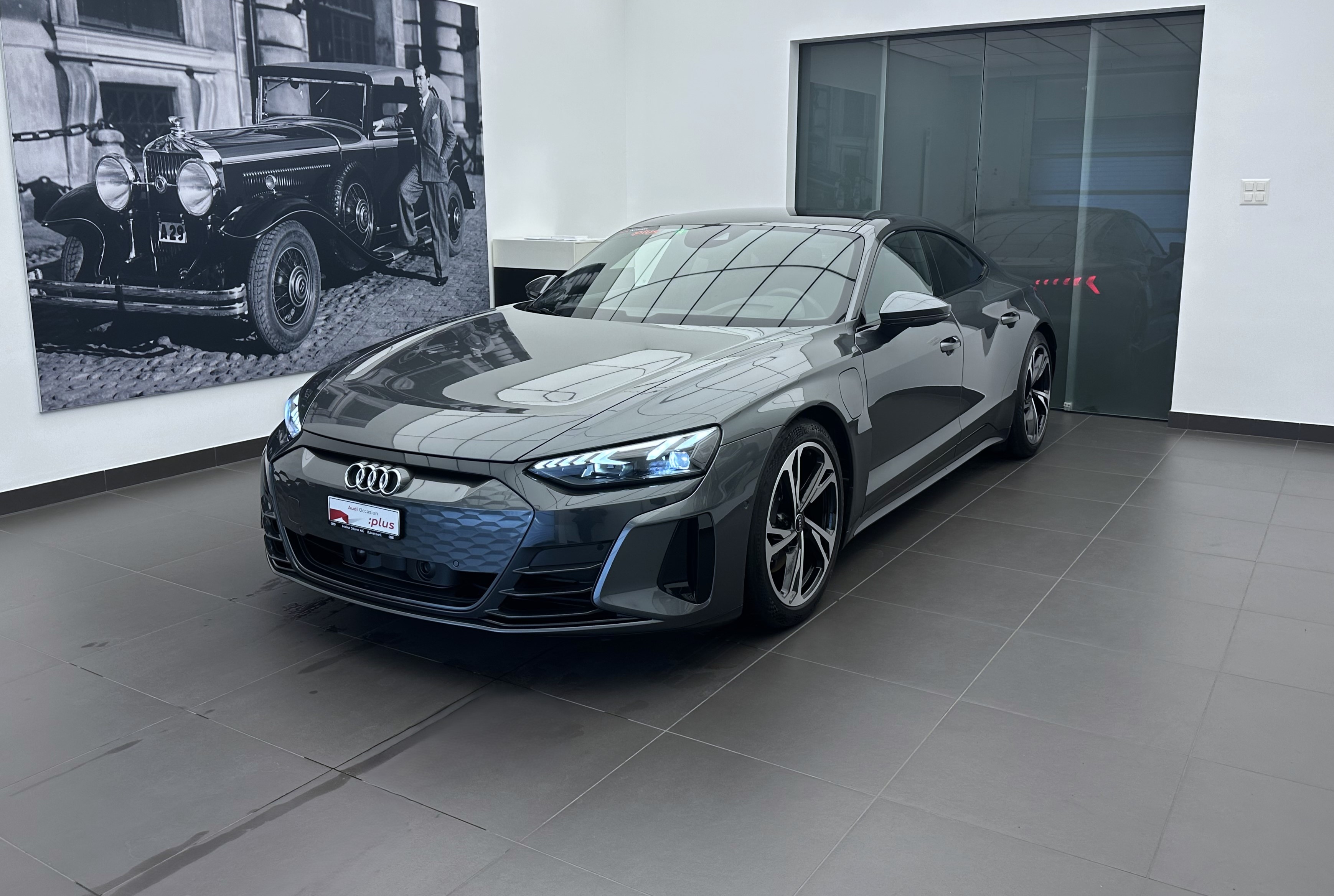 AUDI e-tron GT quattro