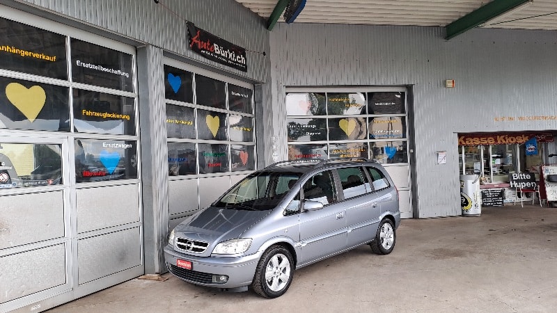 OPEL Zafira 2.2i 16V Elegance