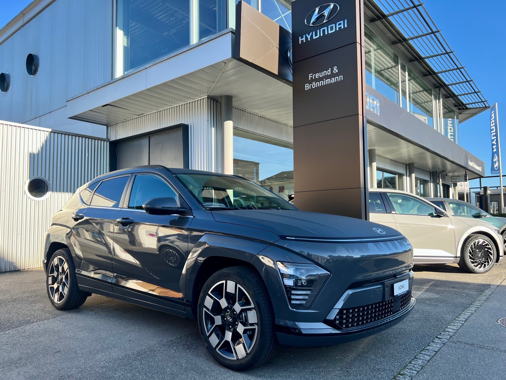 HYUNDAI Kona EV 65.4 kWh Amplia