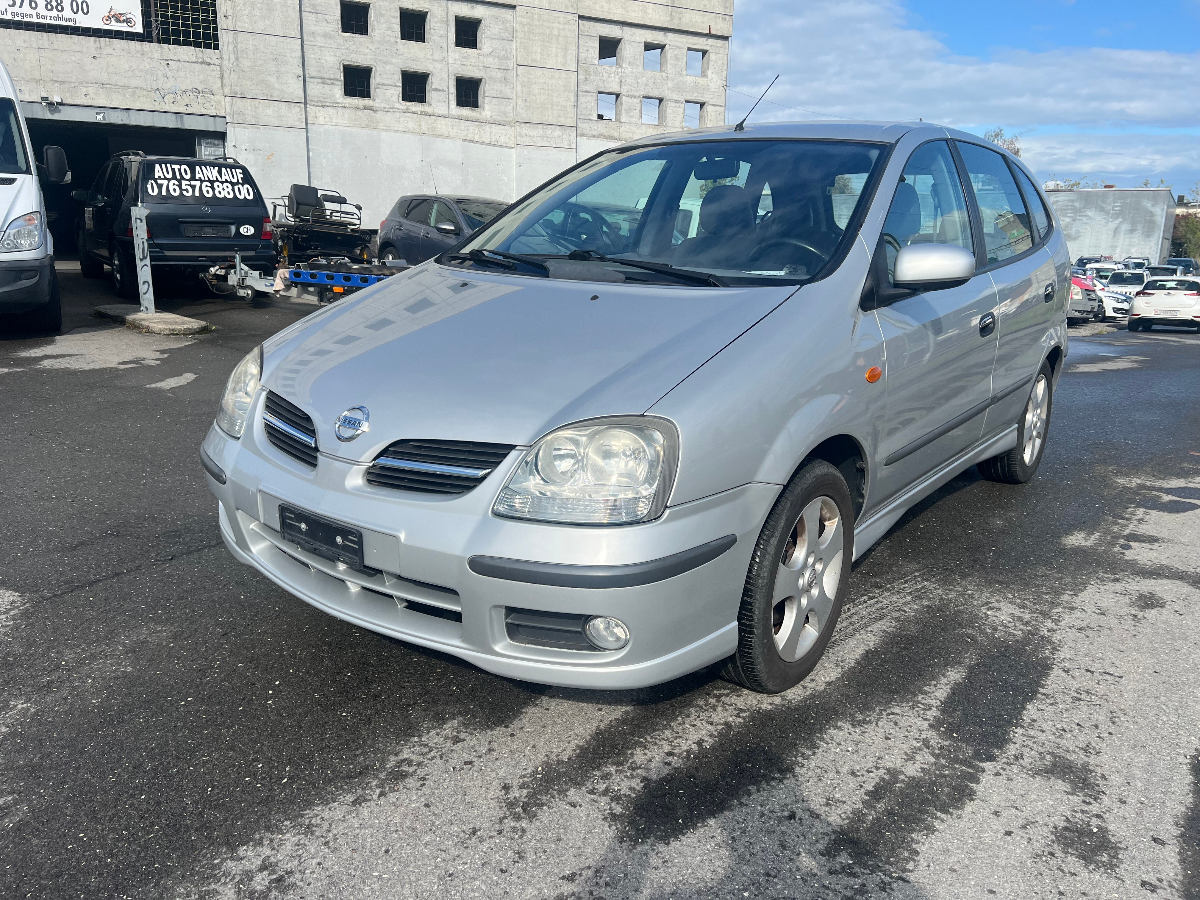 NISSAN Almera Tino 1.8 16V tekna