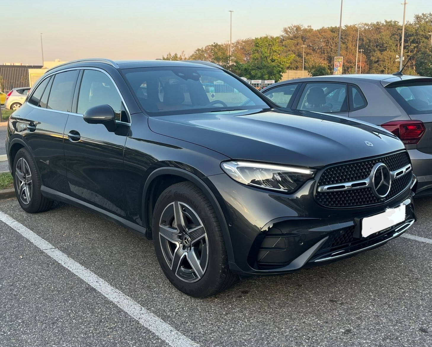 MERCEDES-BENZ GLC 300 4Matic AMG Line 9G-Tronic