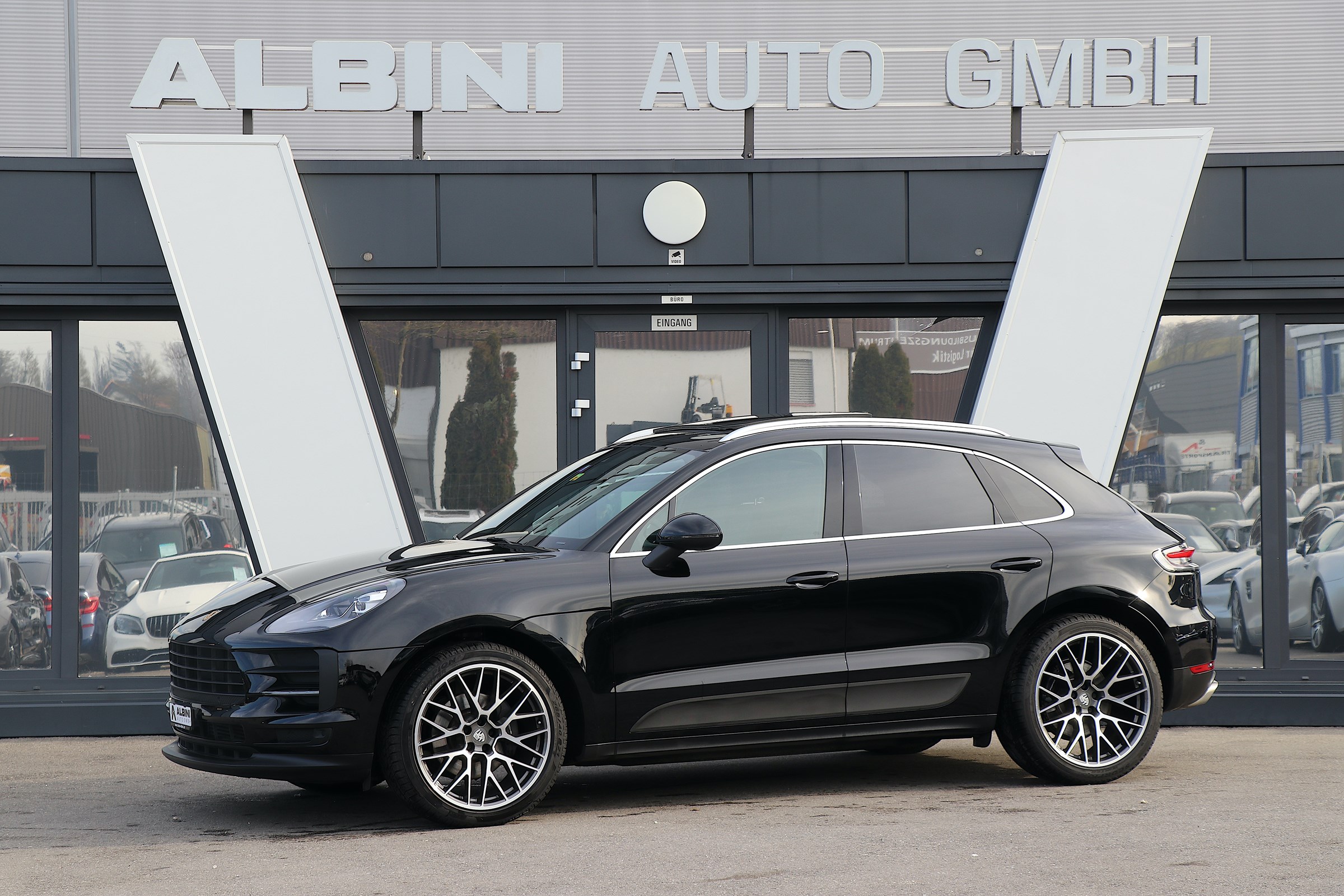 PORSCHE Macan PDK