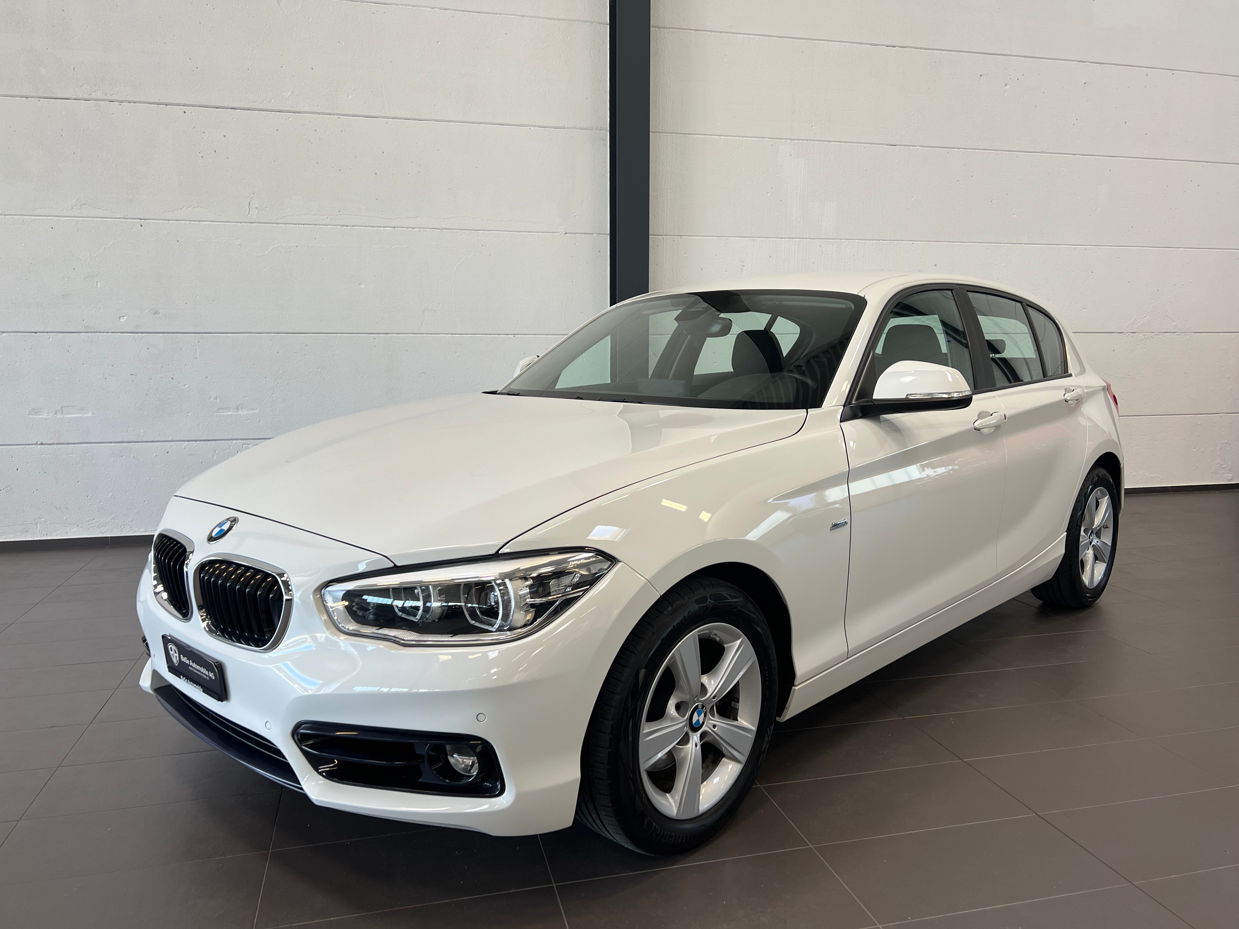 BMW 120d xDrive Sport Line Steptronic