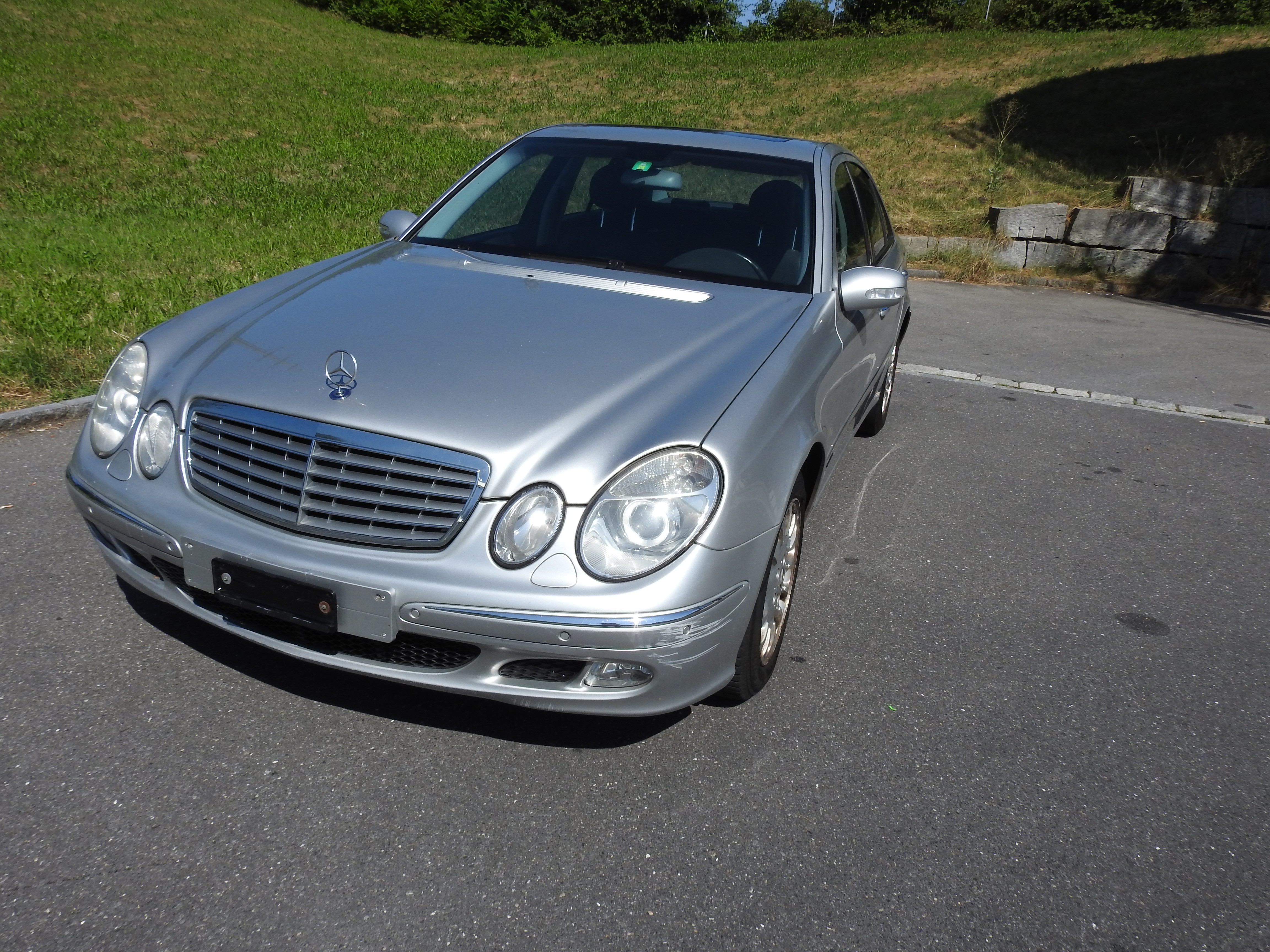 MERCEDES-BENZ E 240 Elégance