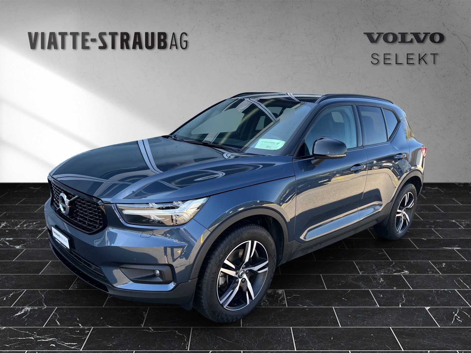 VOLVO XC40 2.0 B4 MH R-Design AWD