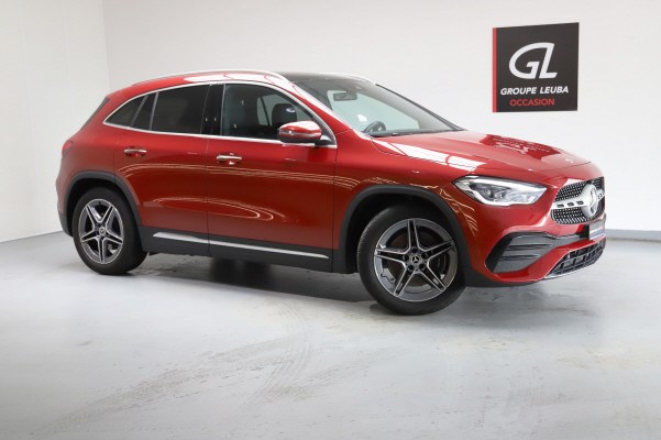 MERCEDES-BENZ GLA 250 AMG Line 4Matic