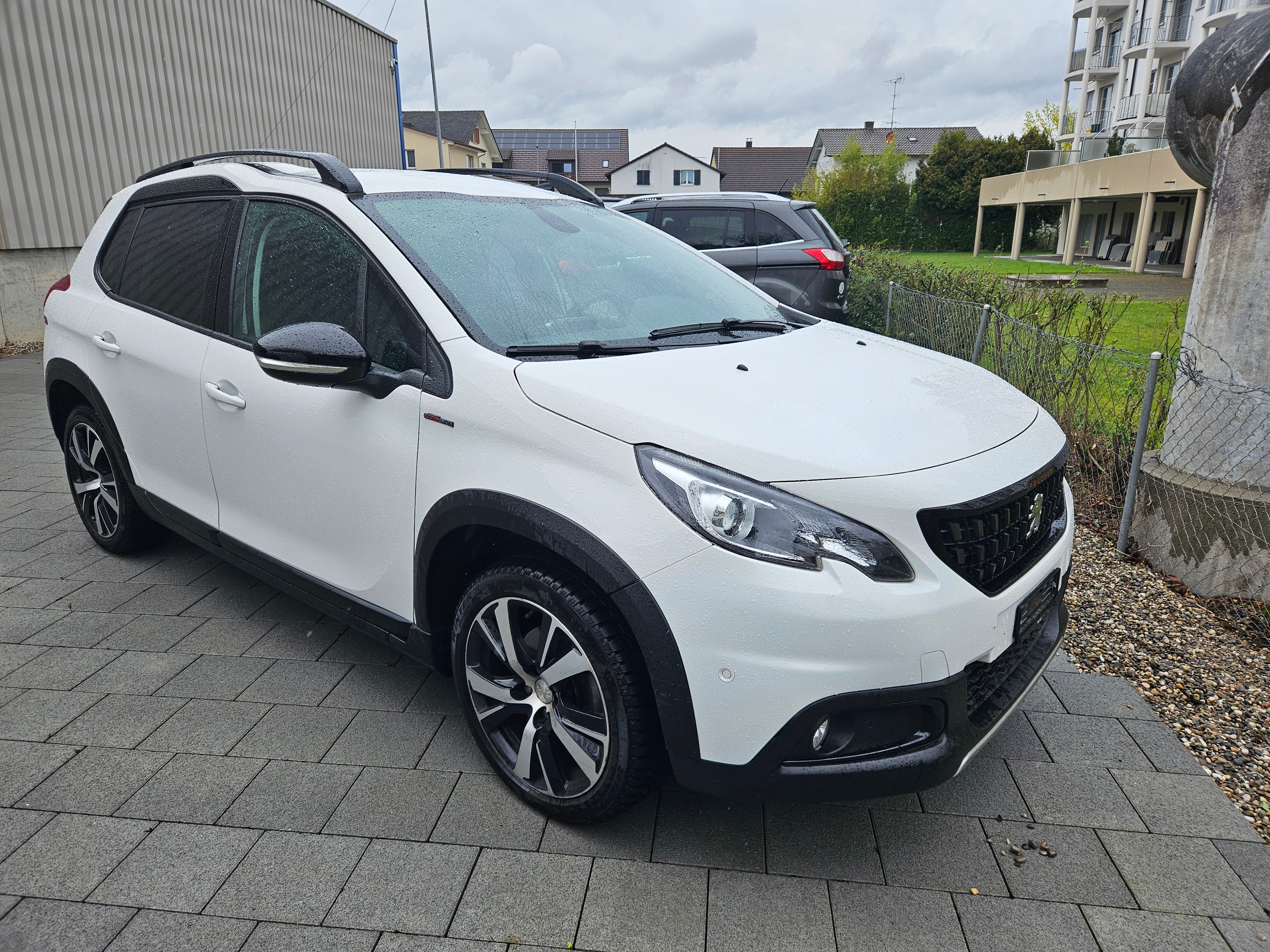 PEUGEOT 2008 1.2 PureTech GT Line EAT6