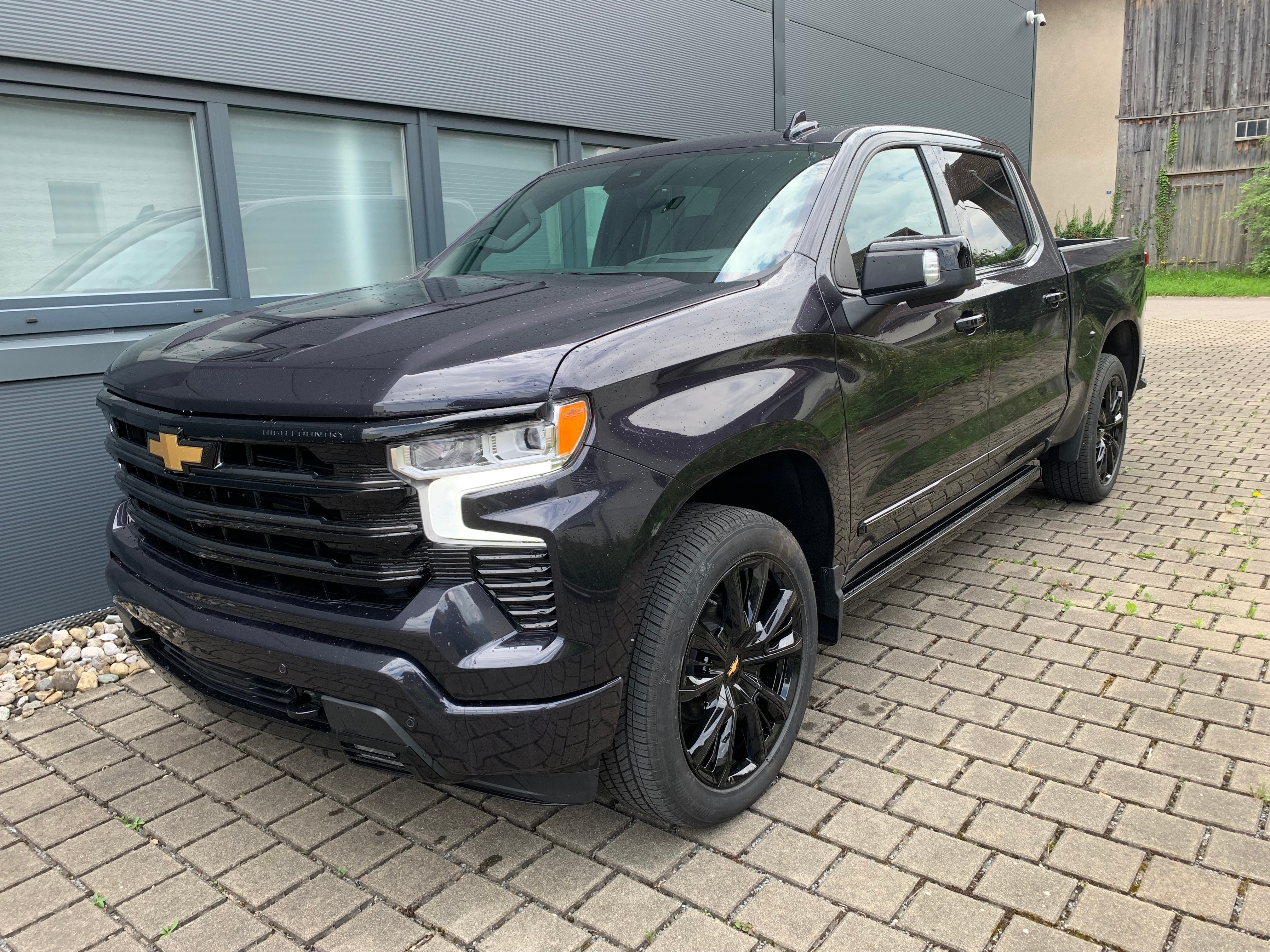 CHEVROLET Silverado Cheyenne High Country 6,2 V8 420 PS Black Edition 4WD