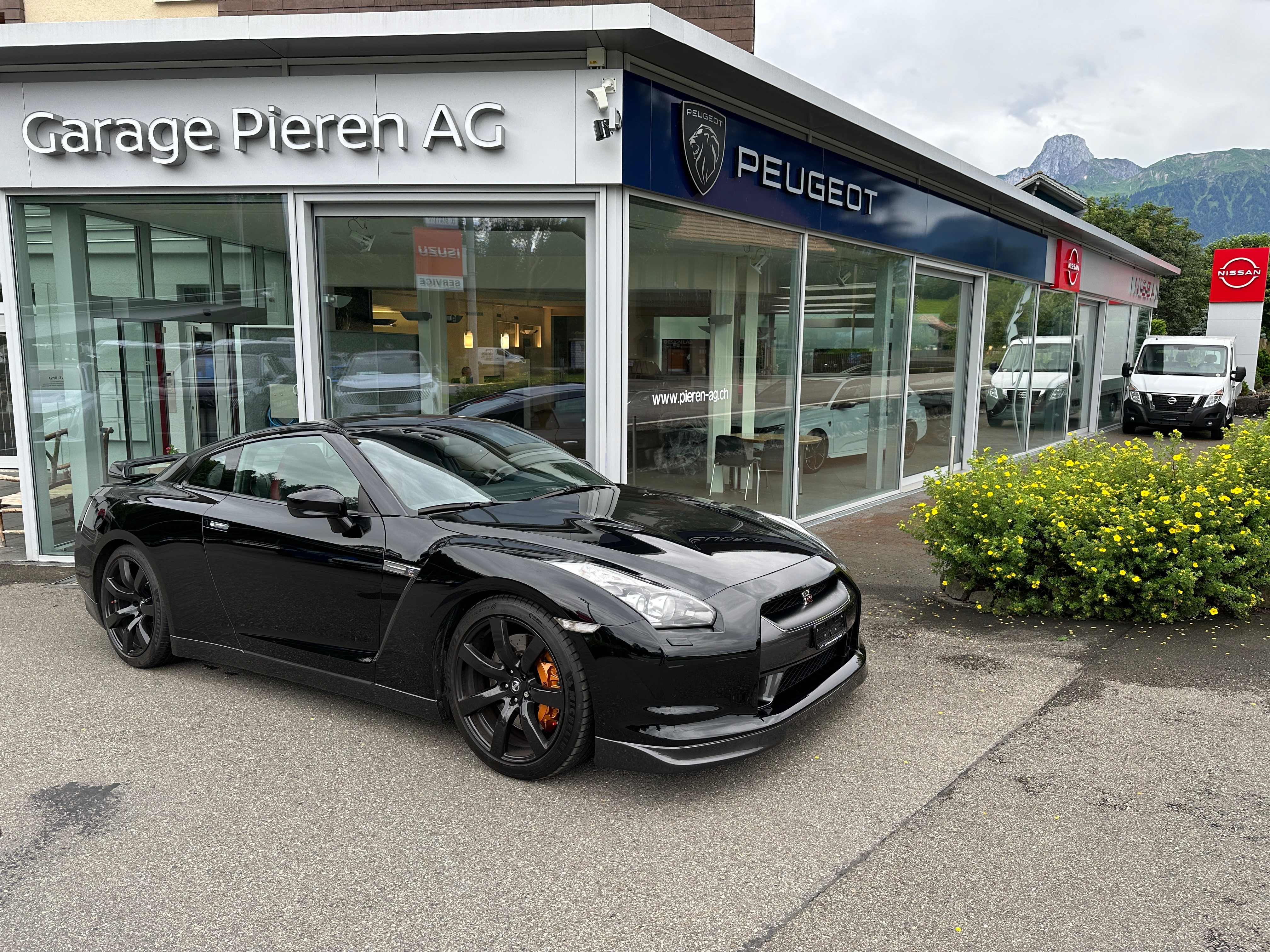 NISSAN GT-R 3.8 V6 Biturbo Black Edition