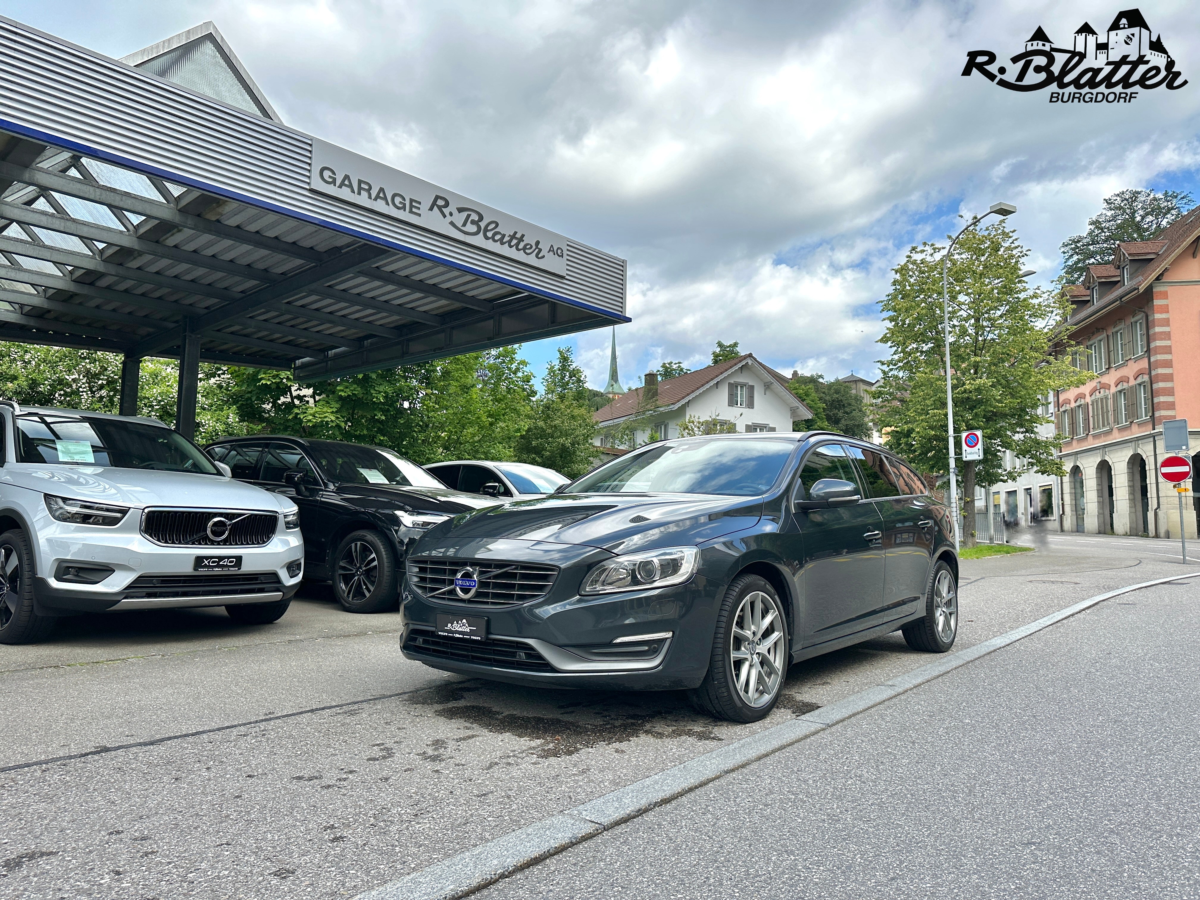 VOLVO V60 D4 AWD Family Edition Geartronic