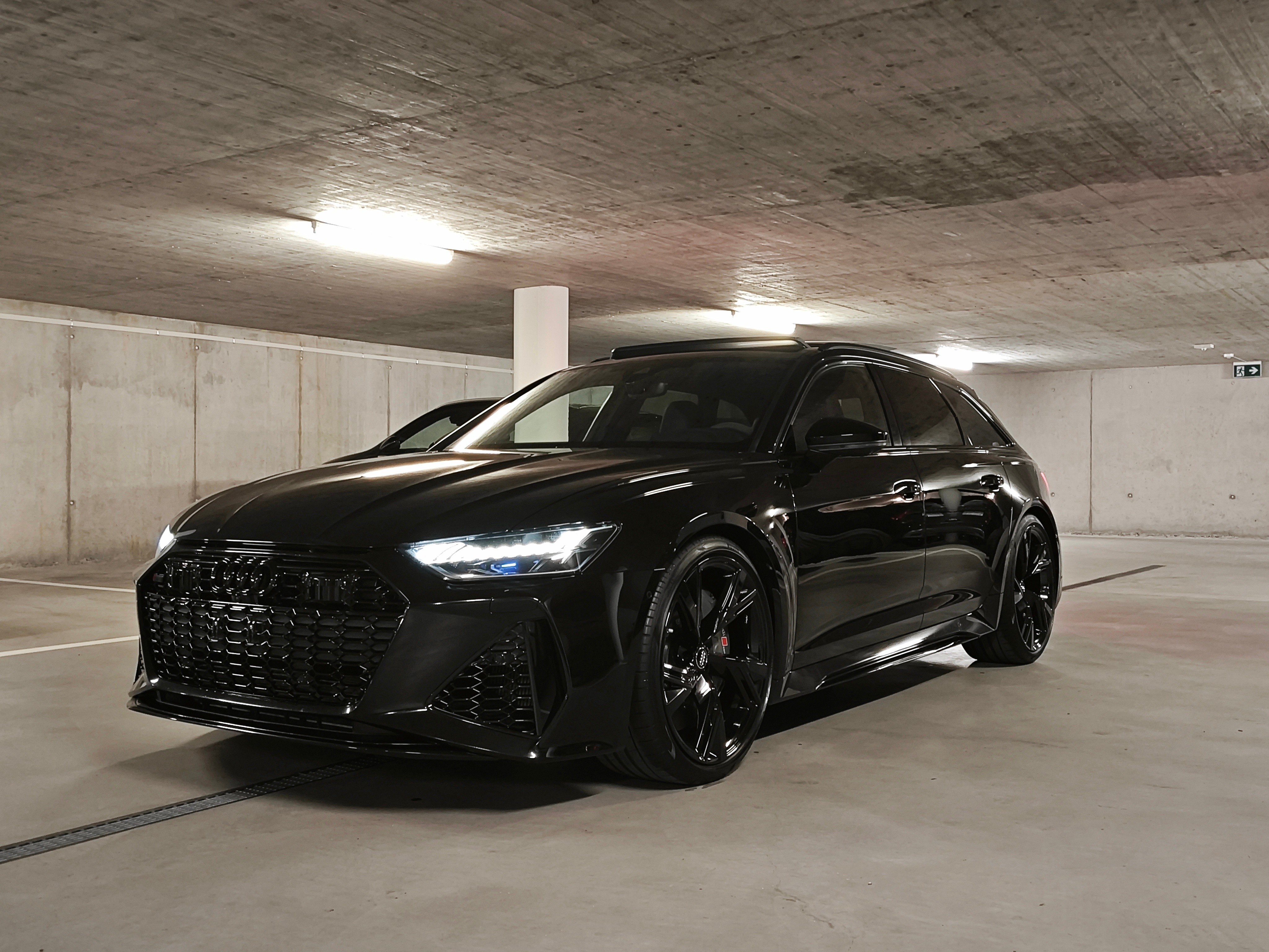 AUDI RS6 Avant 4.0 TFSI V8 quattro RS-Dynamikpaket plus