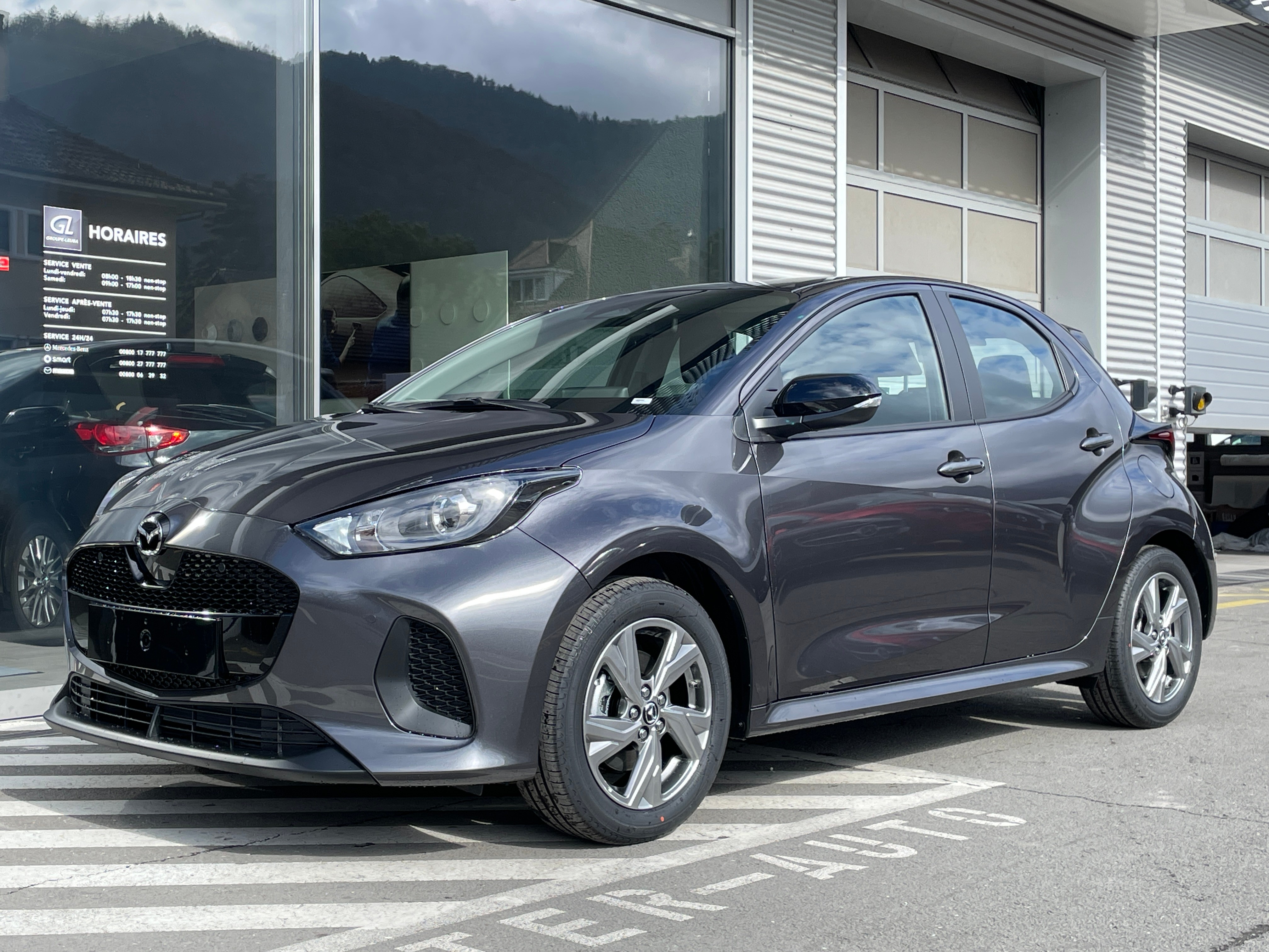 MAZDA 2 Hybrid Exclusive-line