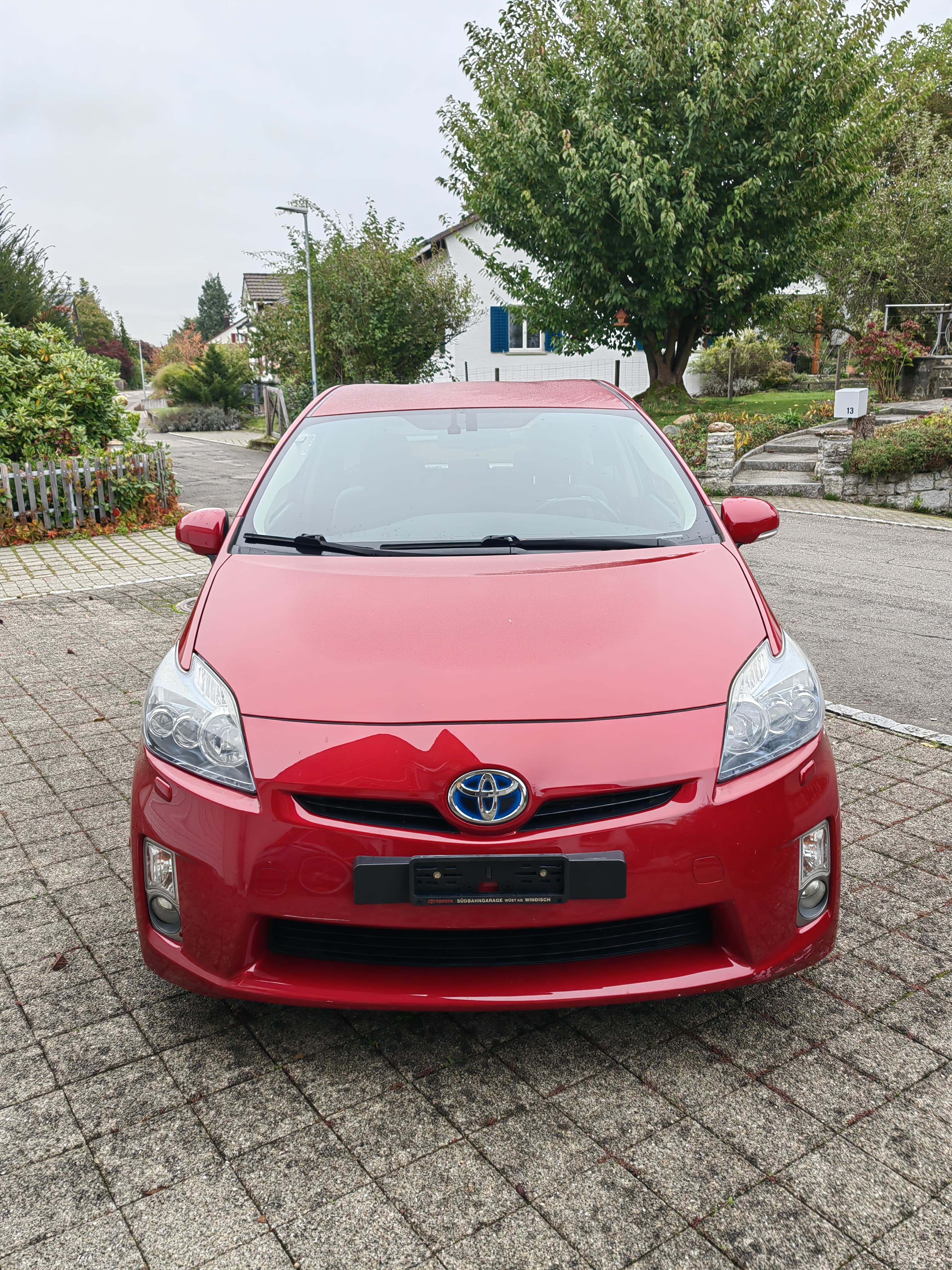 TOYOTA Prius 1.8 16V HSD Sol Premium