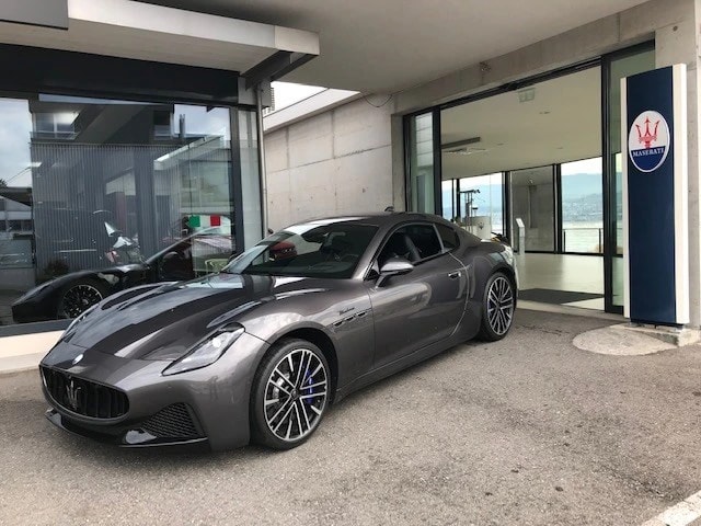 MASERATI GRANTURISMO Modena 490 HP Coupé