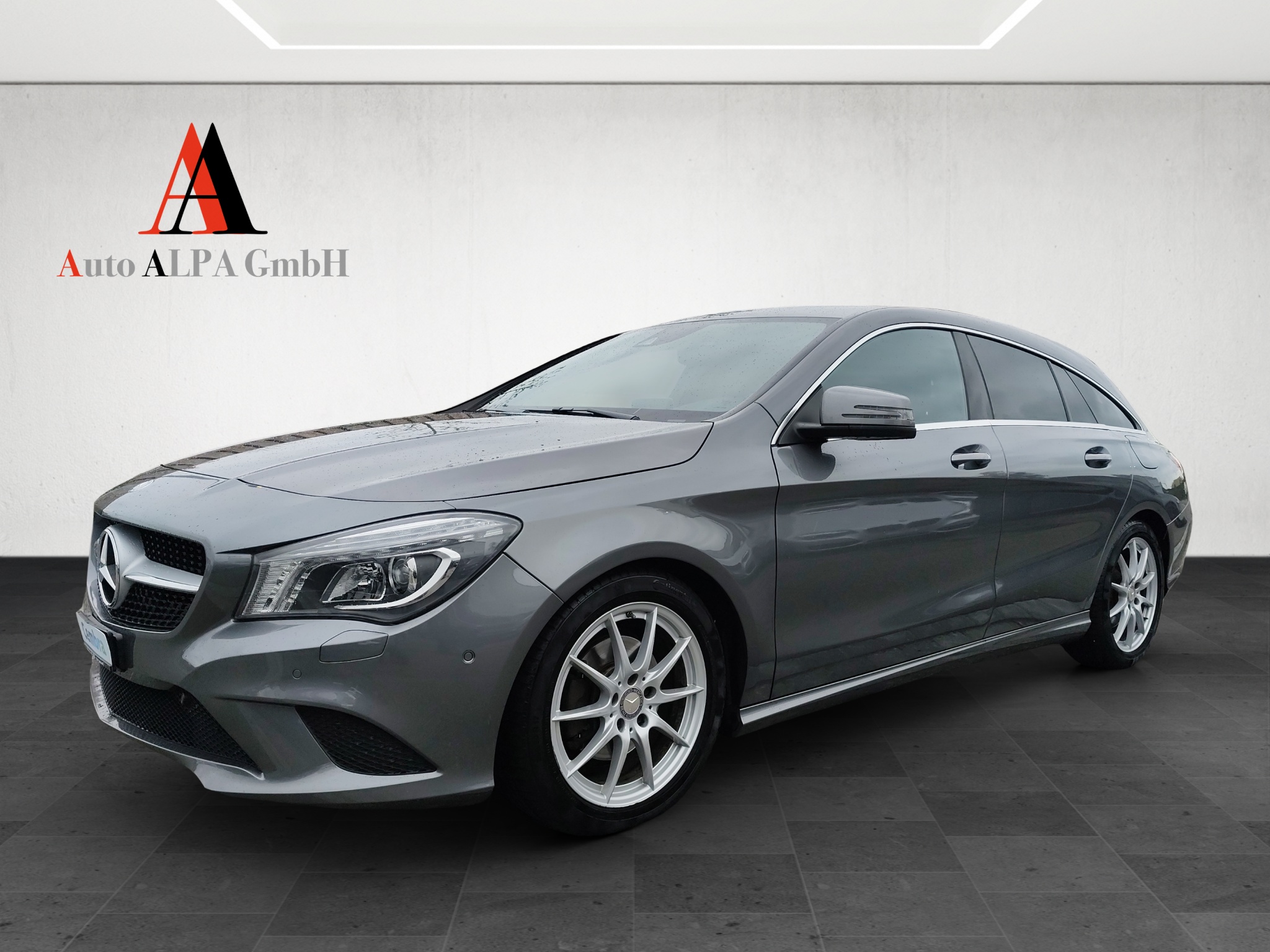 MERCEDES-BENZ CLA Shooting Brake 180 Urban 7G-DCT