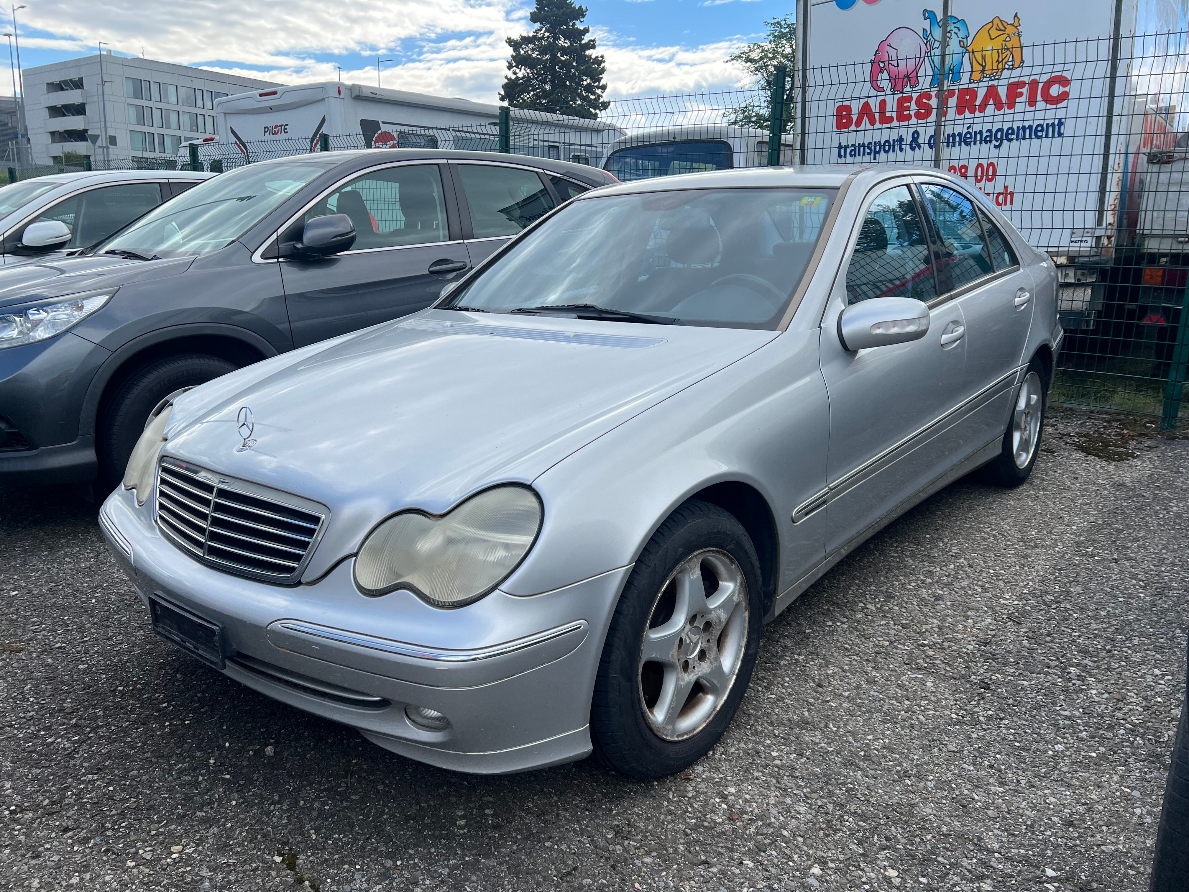 MERCEDES-BENZ C 240