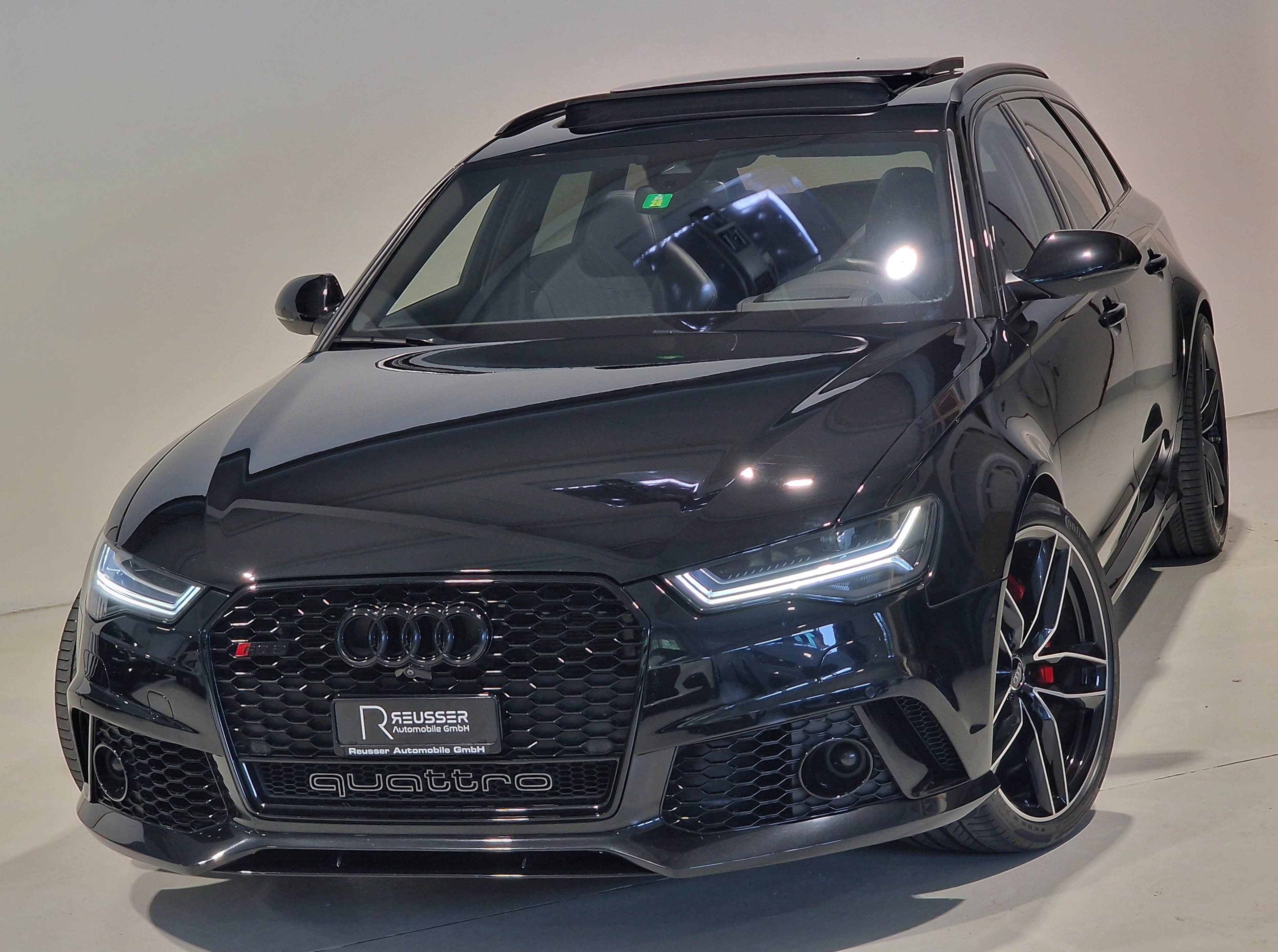 AUDI RS6 Avant 4.0 TFSI V8 performance quattro