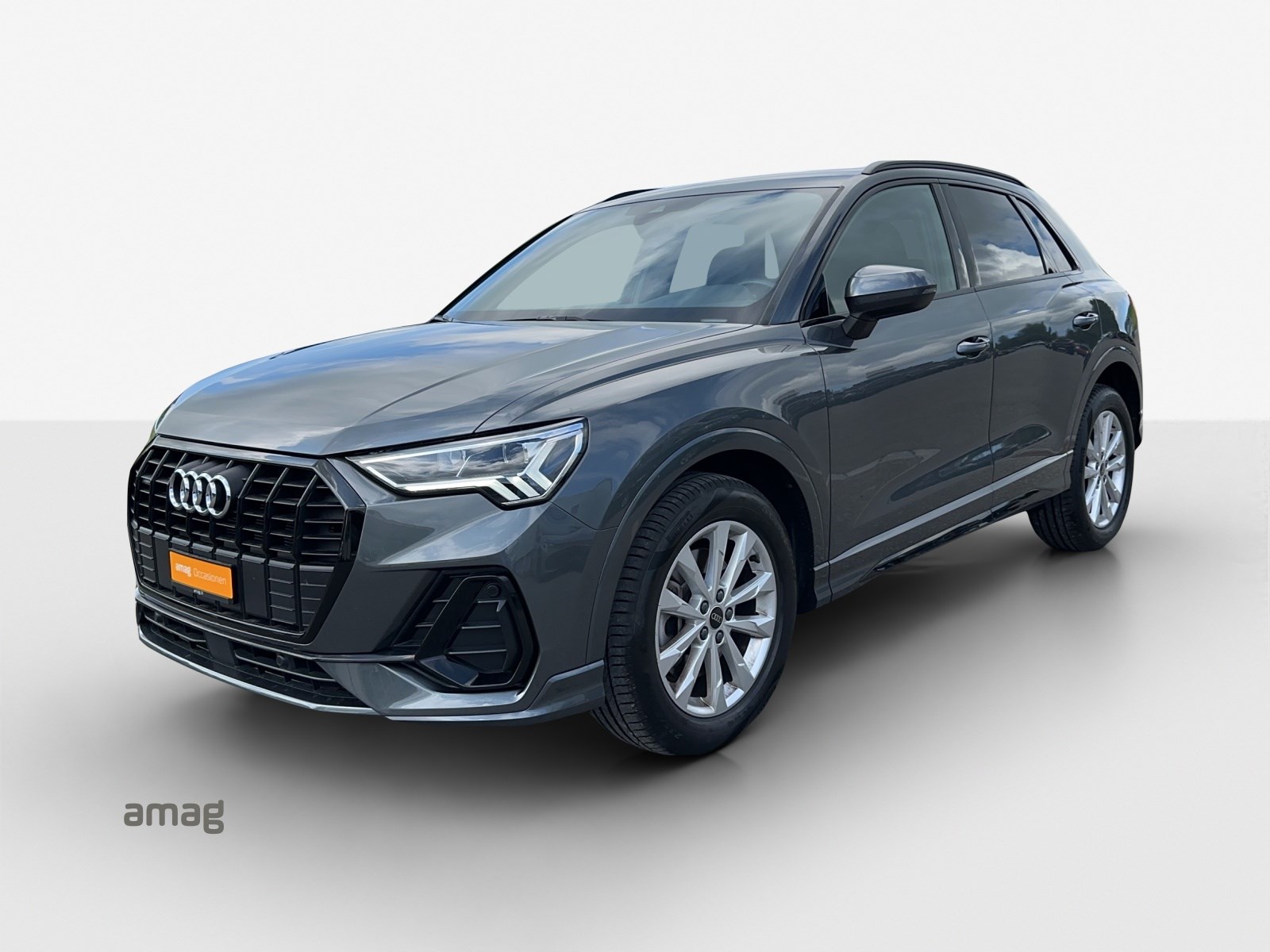 AUDI Q3 40 TFSI S line quattro S-tronic