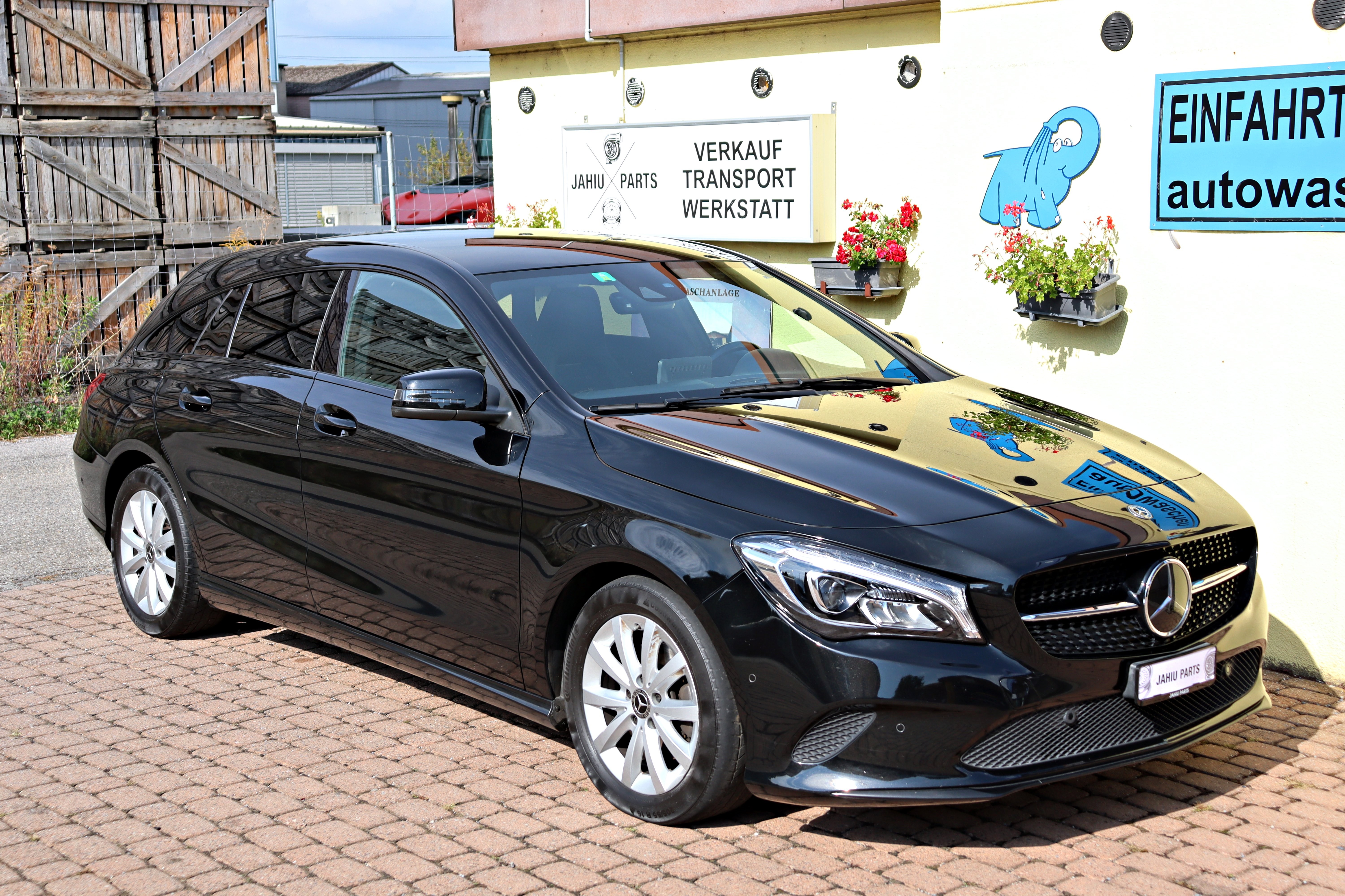 MERCEDES-BENZ CLA Shooting Brake 200 d Swiss Star Ed. 4M 7G-DCT