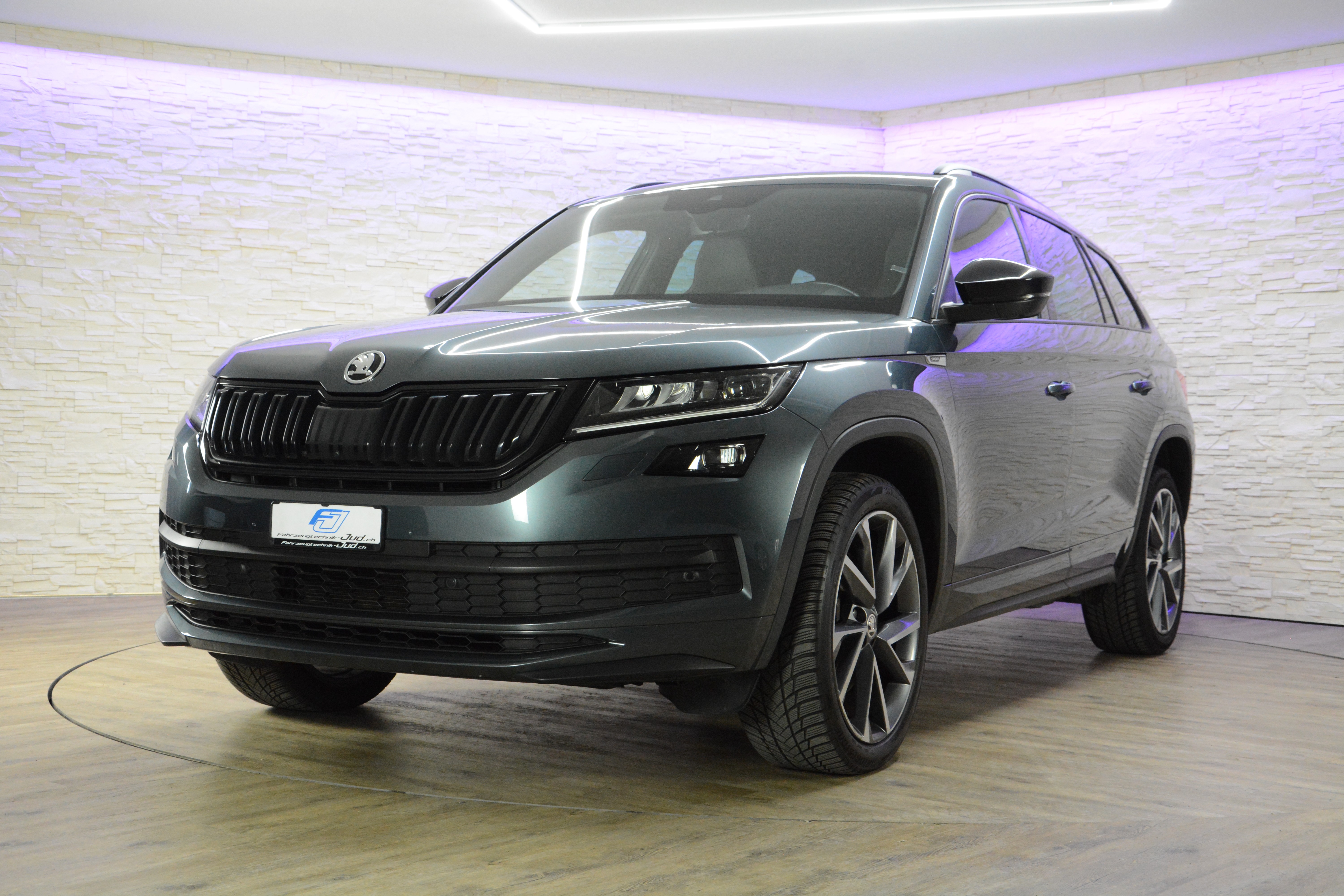 SKODA Kodiaq 2.0 TSI Sportline DSG