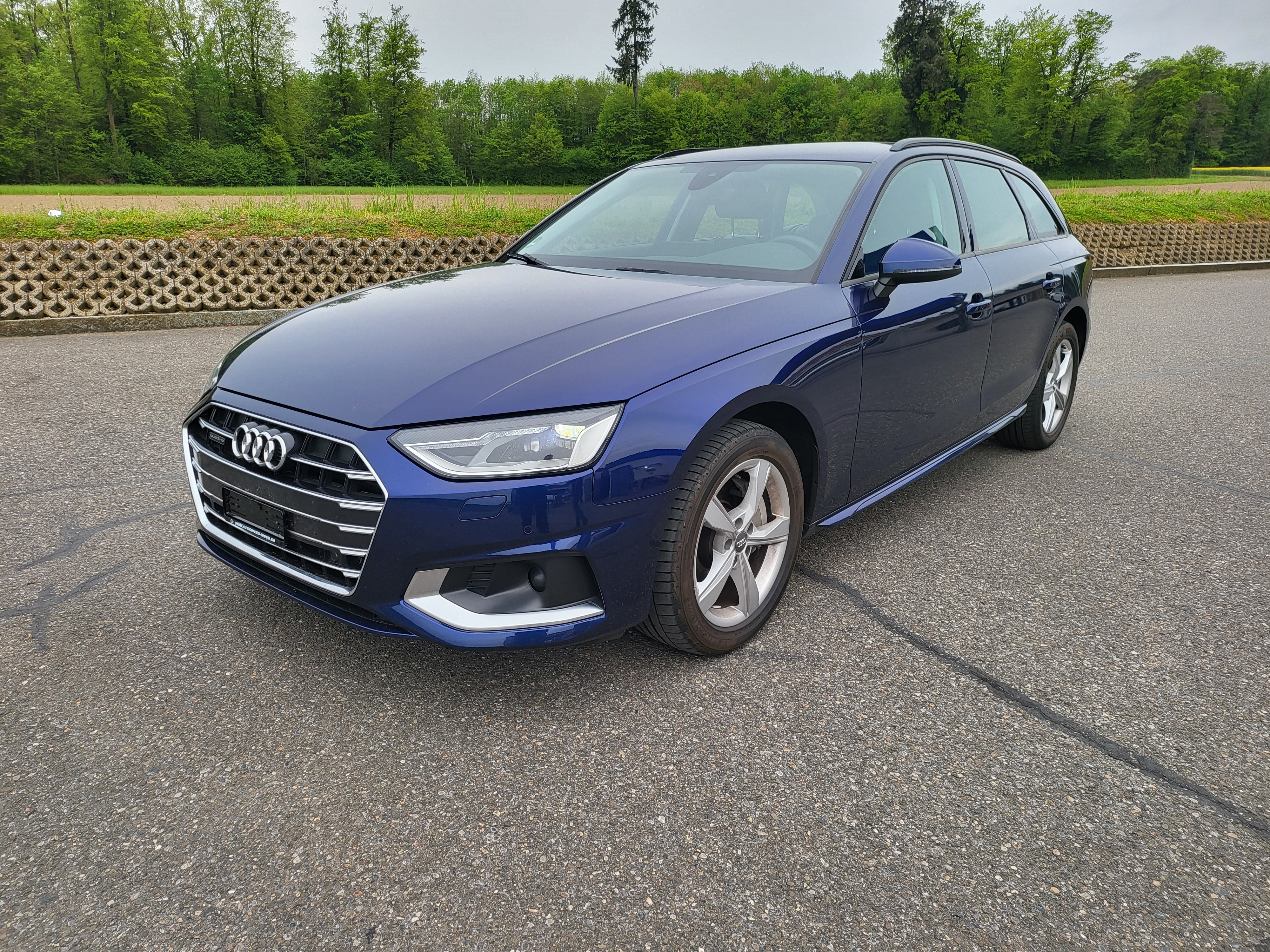 AUDI A4 Avant 40 TDI advanced Attraction quattro S-tronic