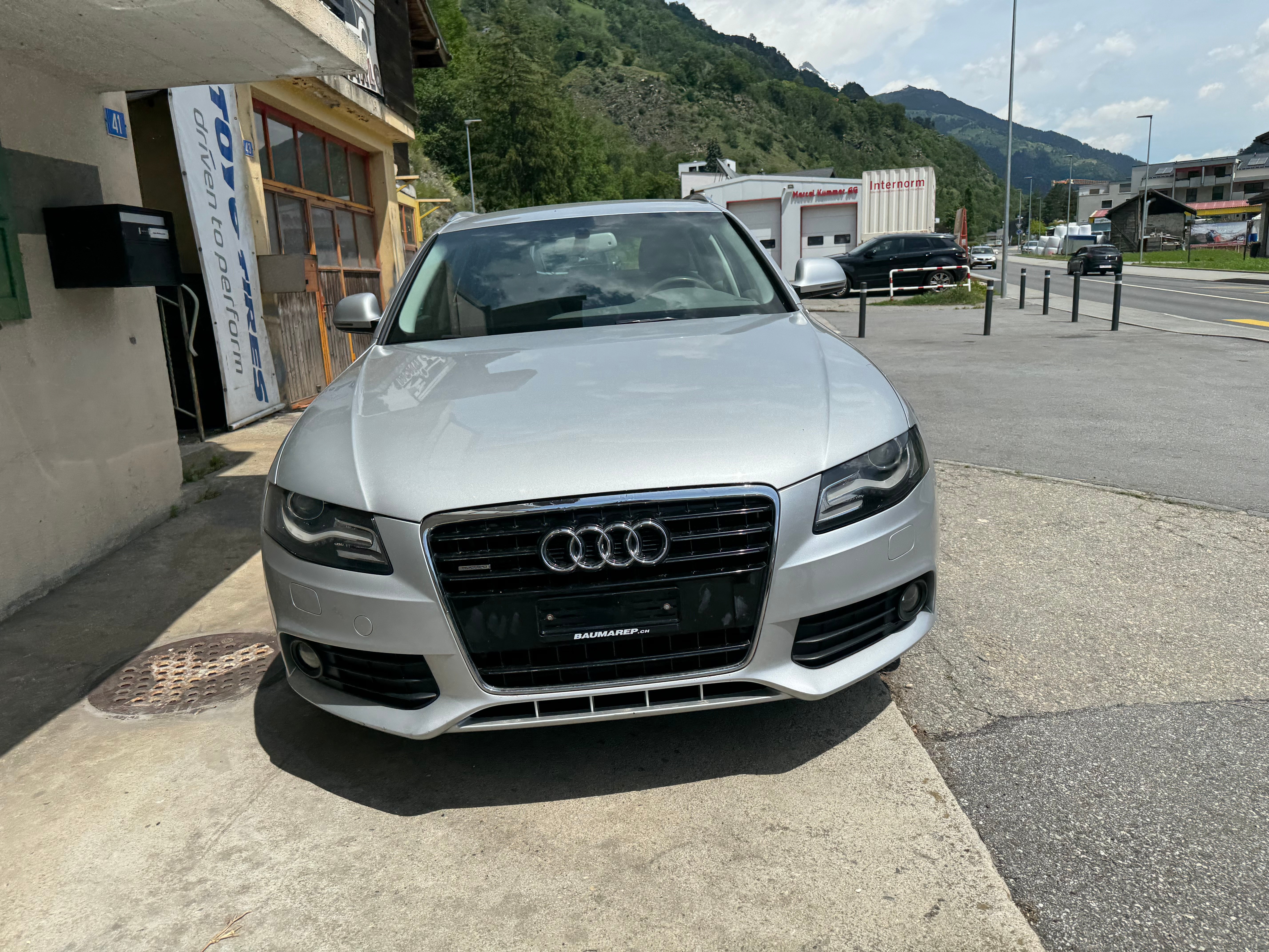 AUDI A4 Avant 3.2 FSI quattro tiptronic