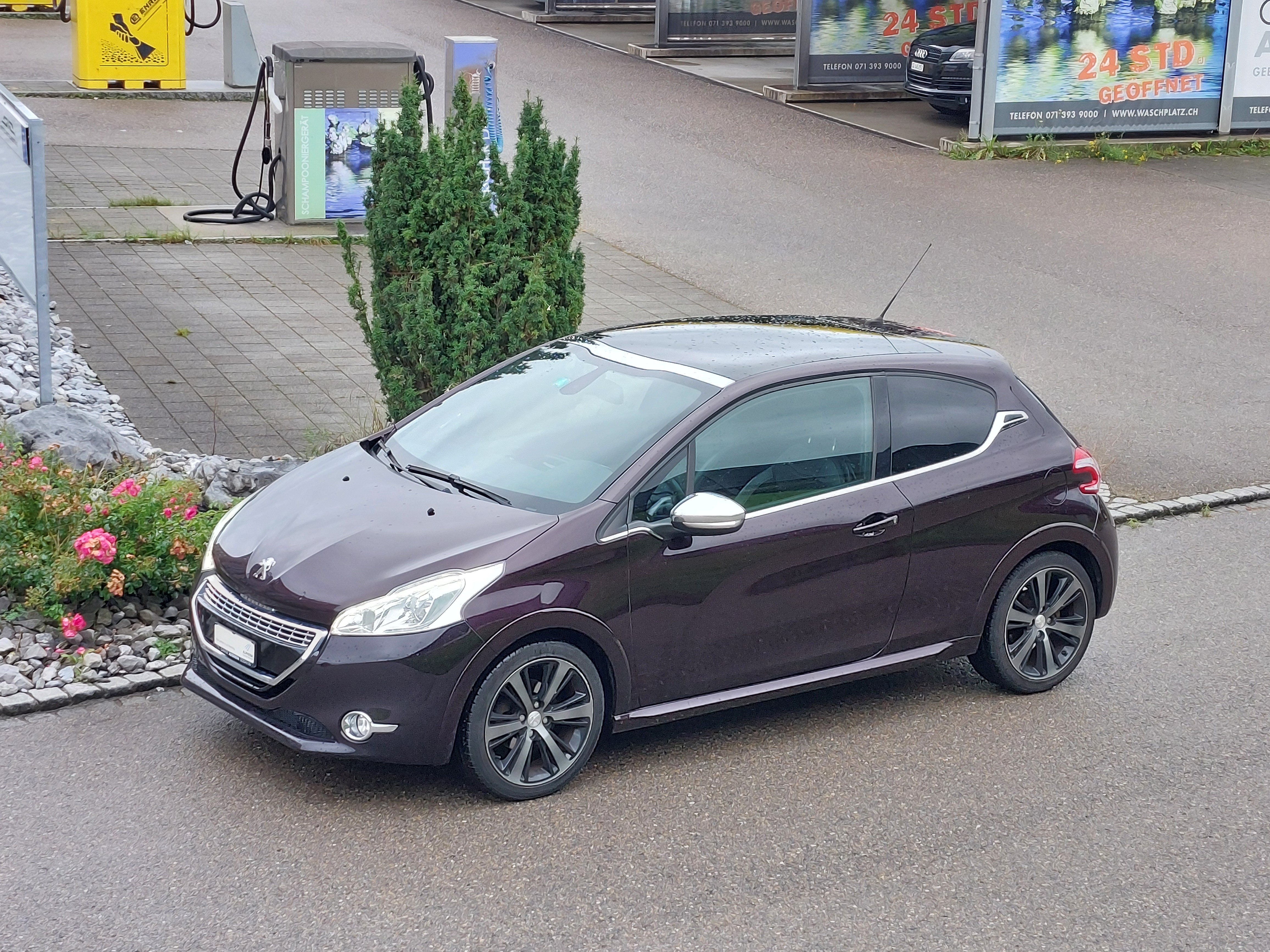 PEUGEOT 208 1.6 VTI XY