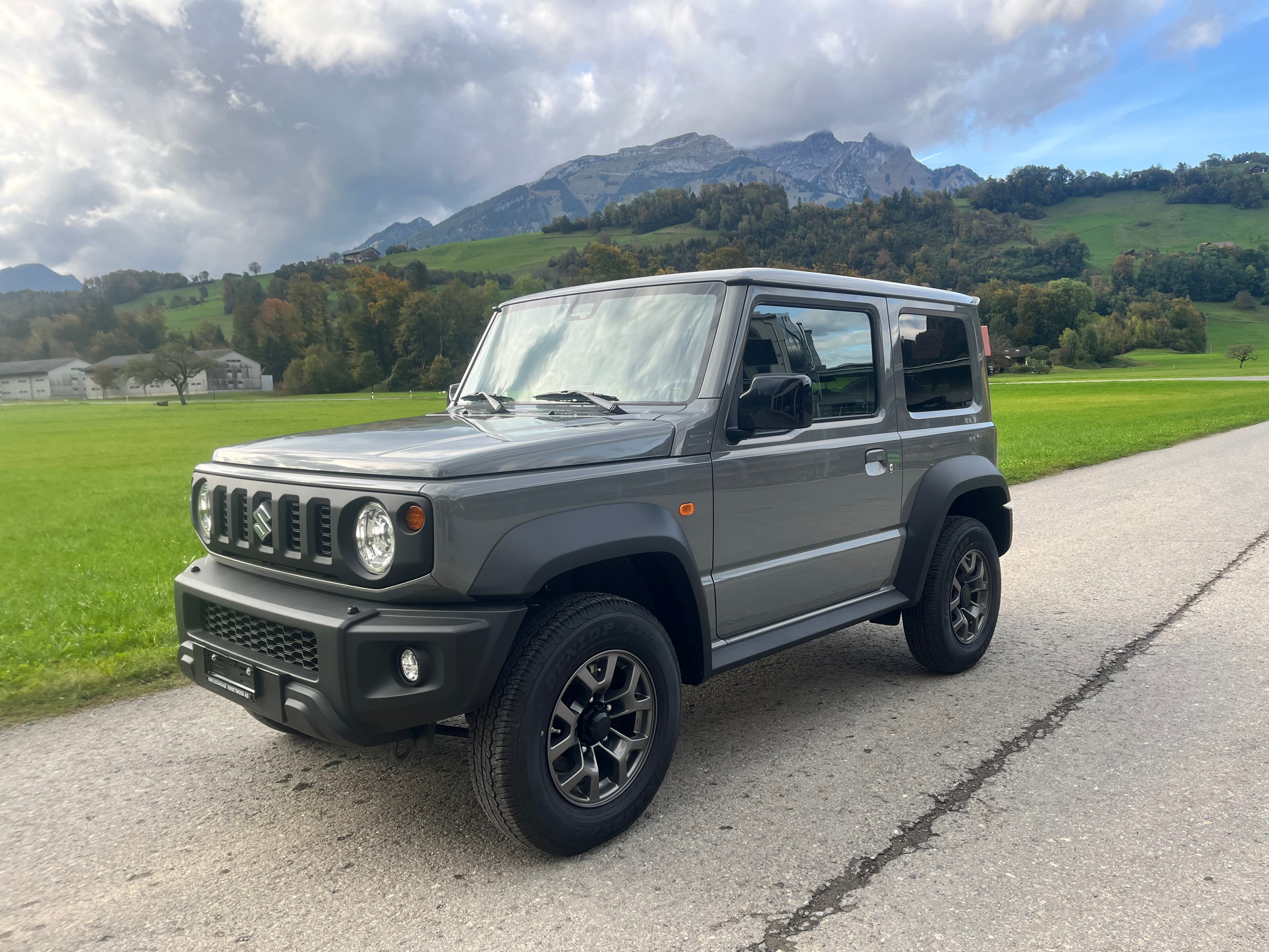 SUZUKI Jimny 1.5 Compact+ 4x4 *4-Plätzer Full-Option*