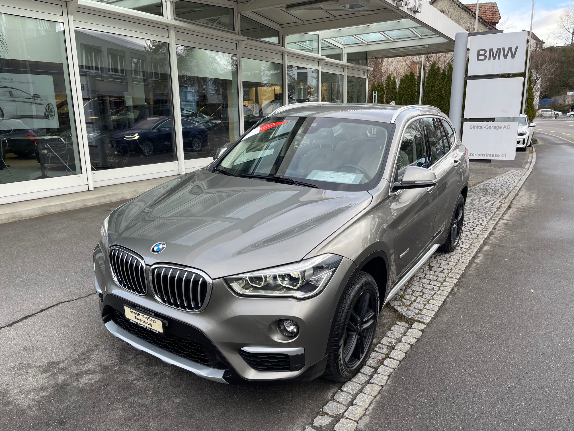 BMW X1 xDrive 20i xLine Steptronic