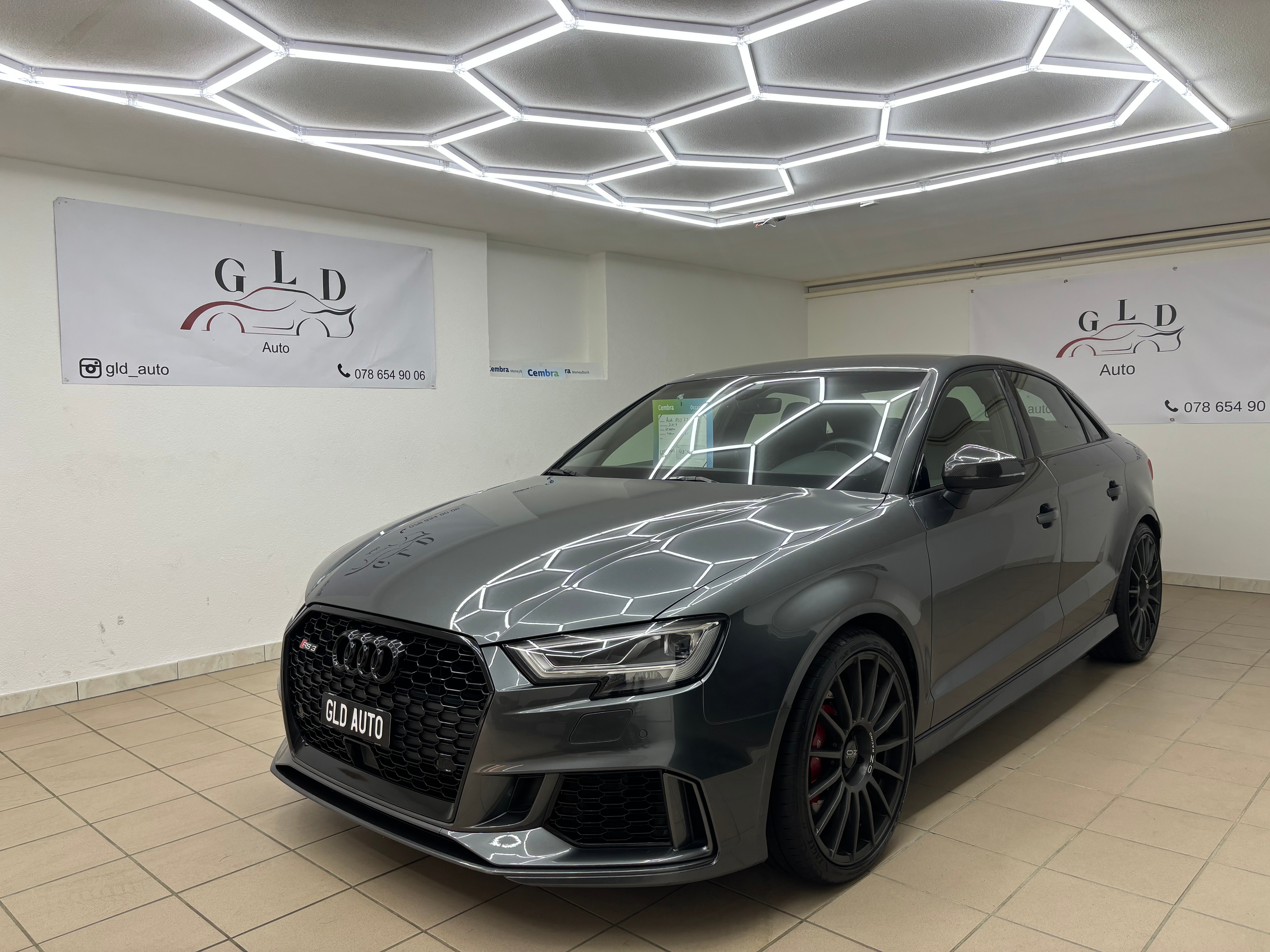 AUDI RS3 Limousine 2.5 TSI quattro S-tronic