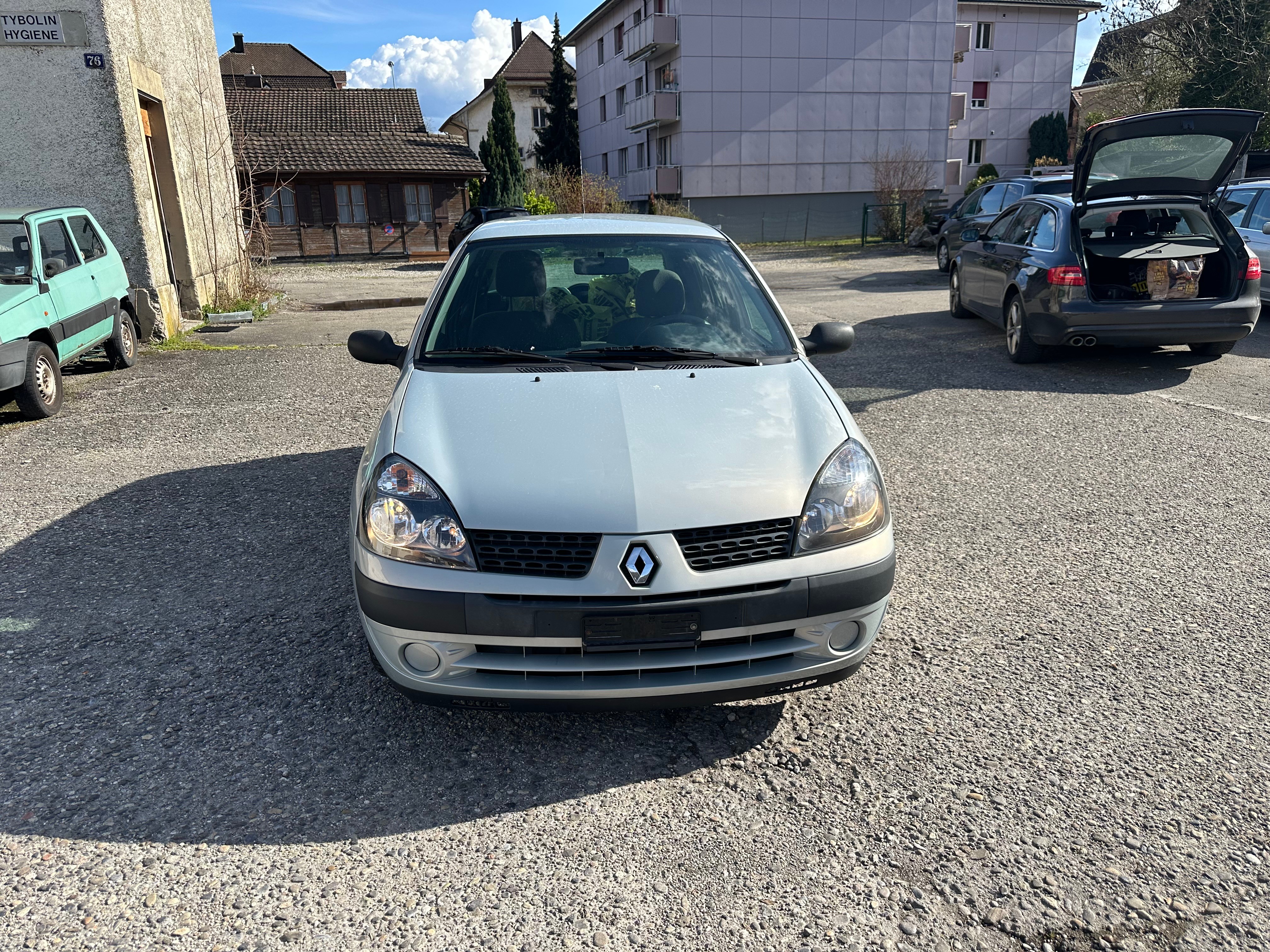 RENAULT Clio 1.2 16V Expression Confort