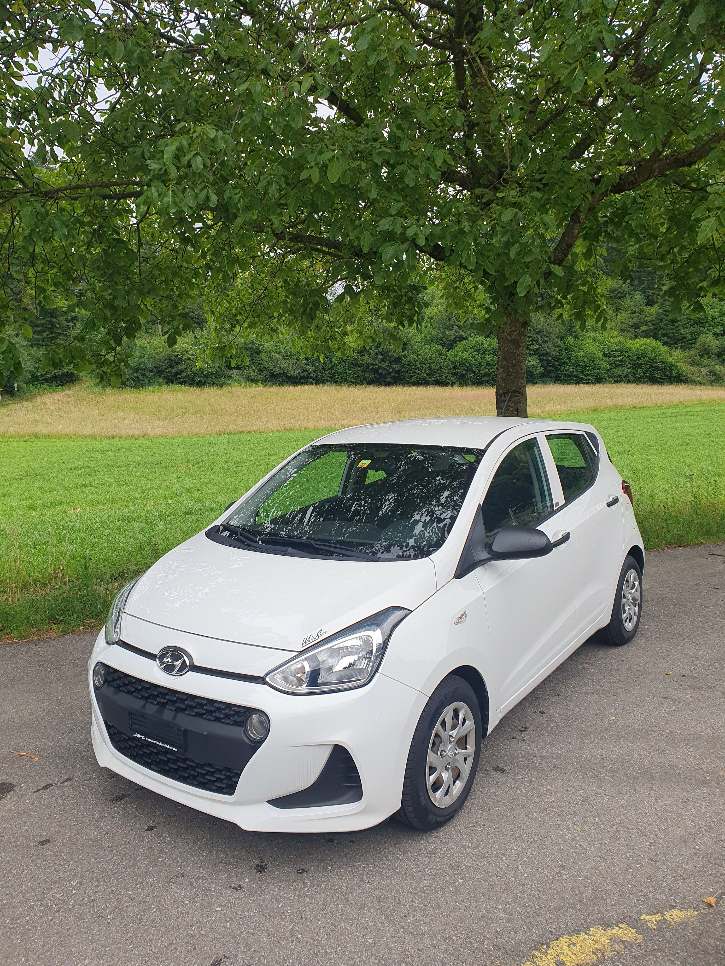 HYUNDAI i10 1.0 Amplia